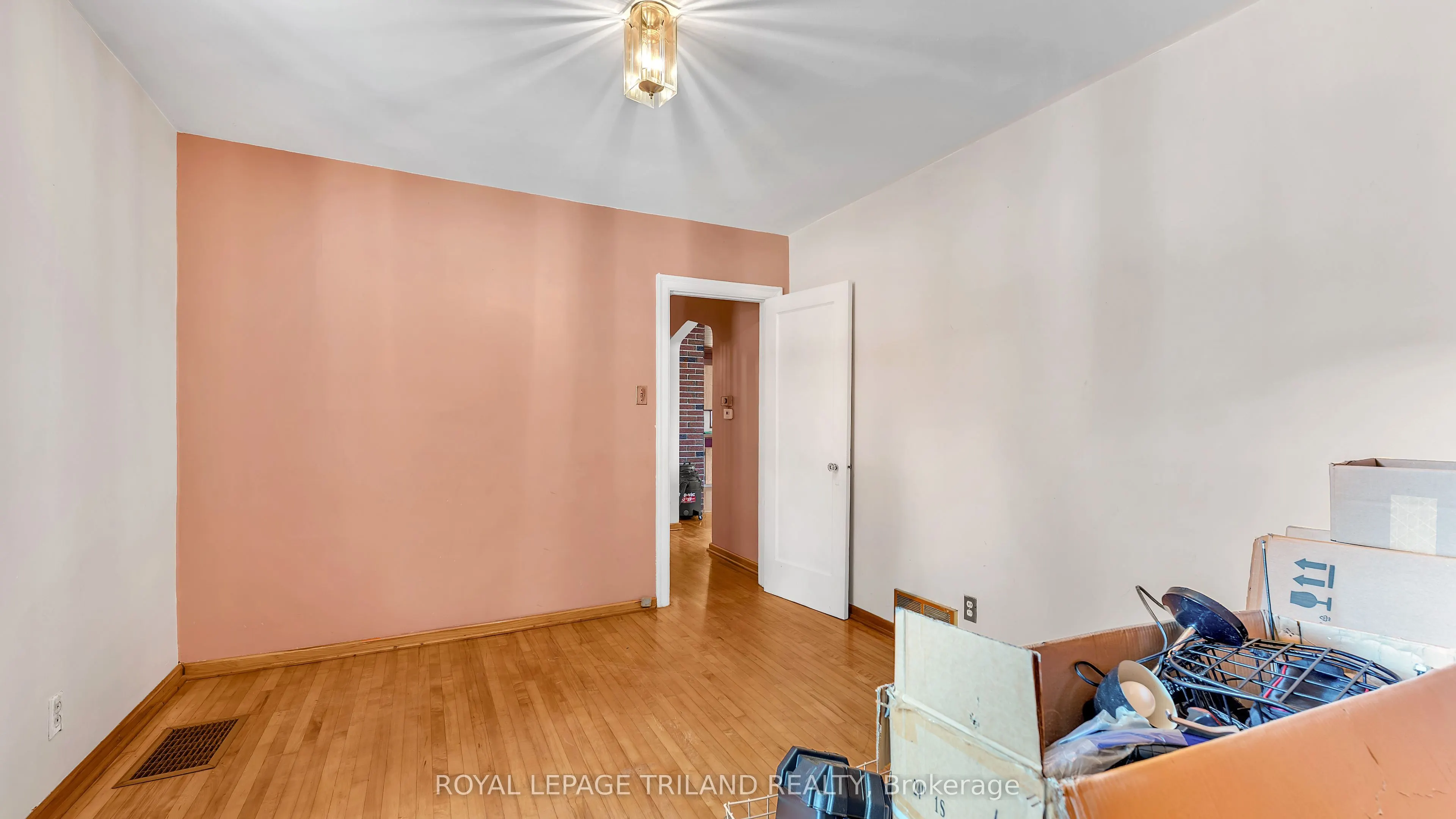 1041 Hamilton Road