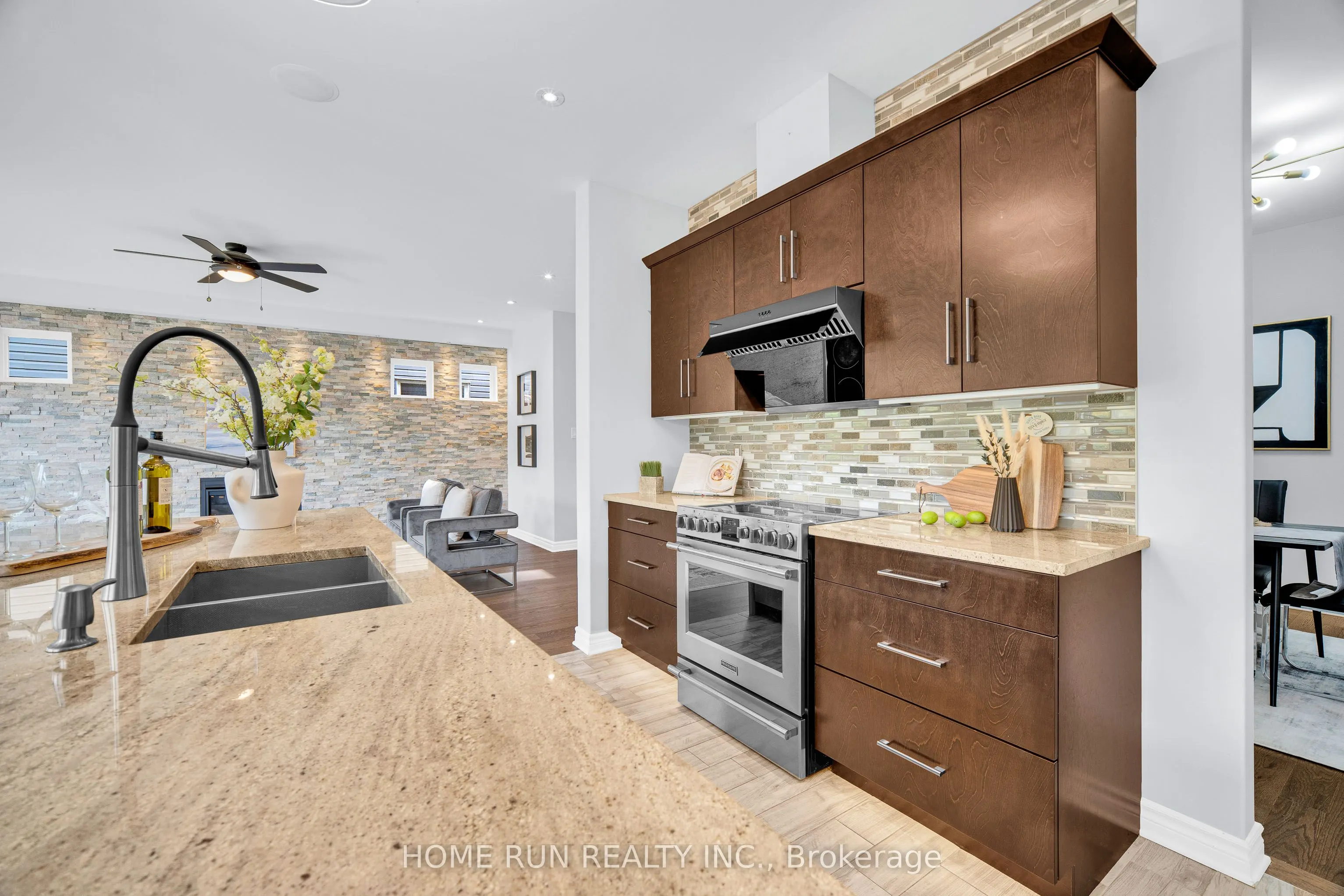 170 Escarpment Crescent