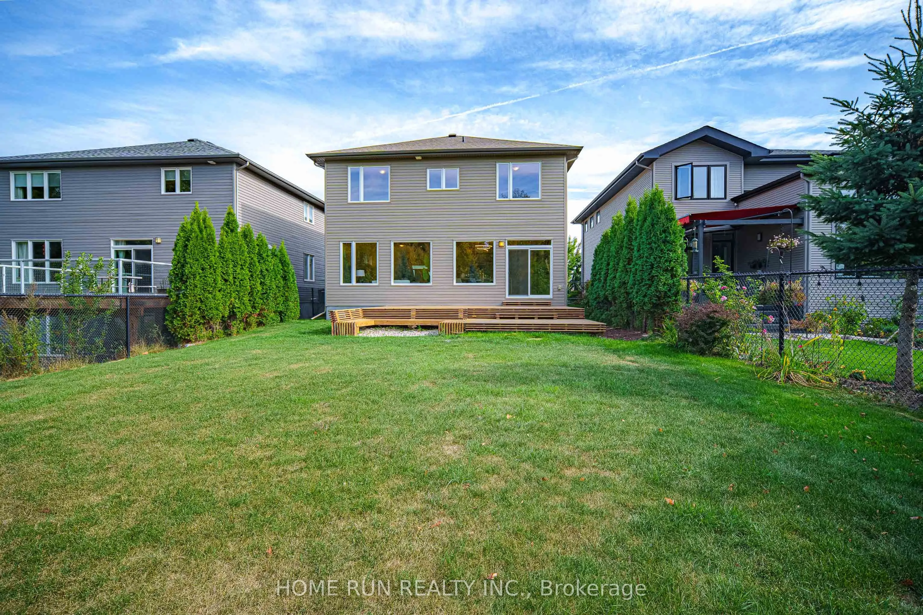 170 Escarpment Crescent
