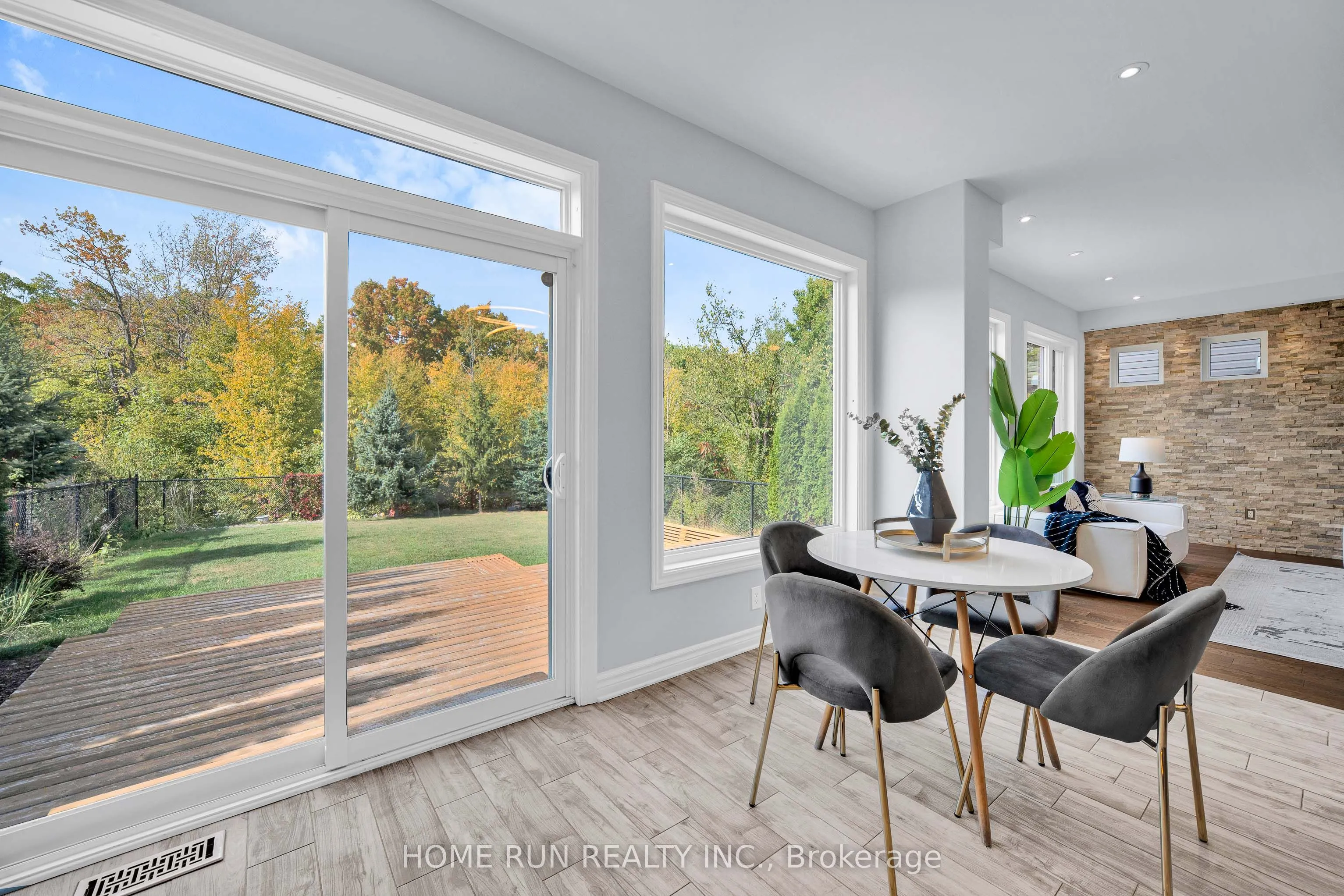 170 Escarpment Crescent