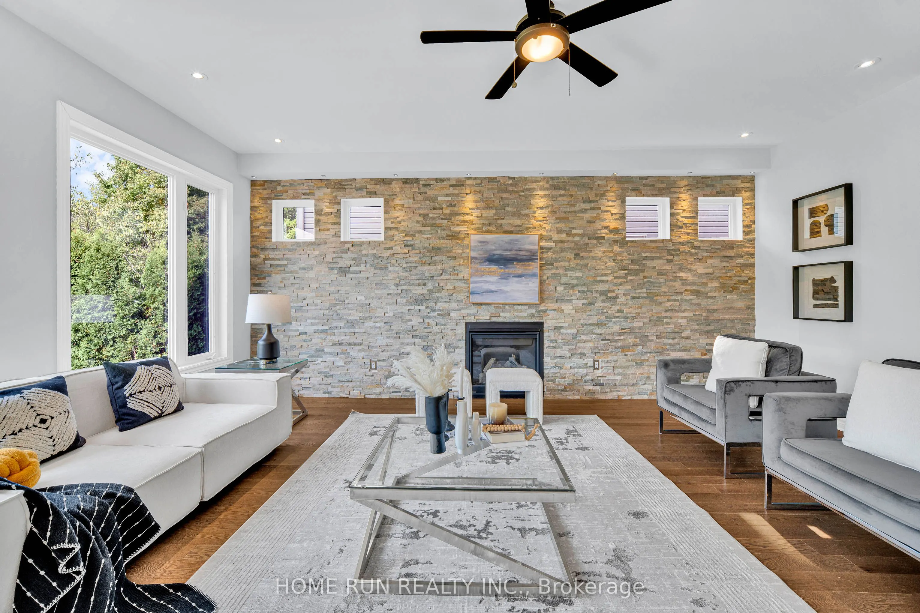 170 Escarpment Crescent