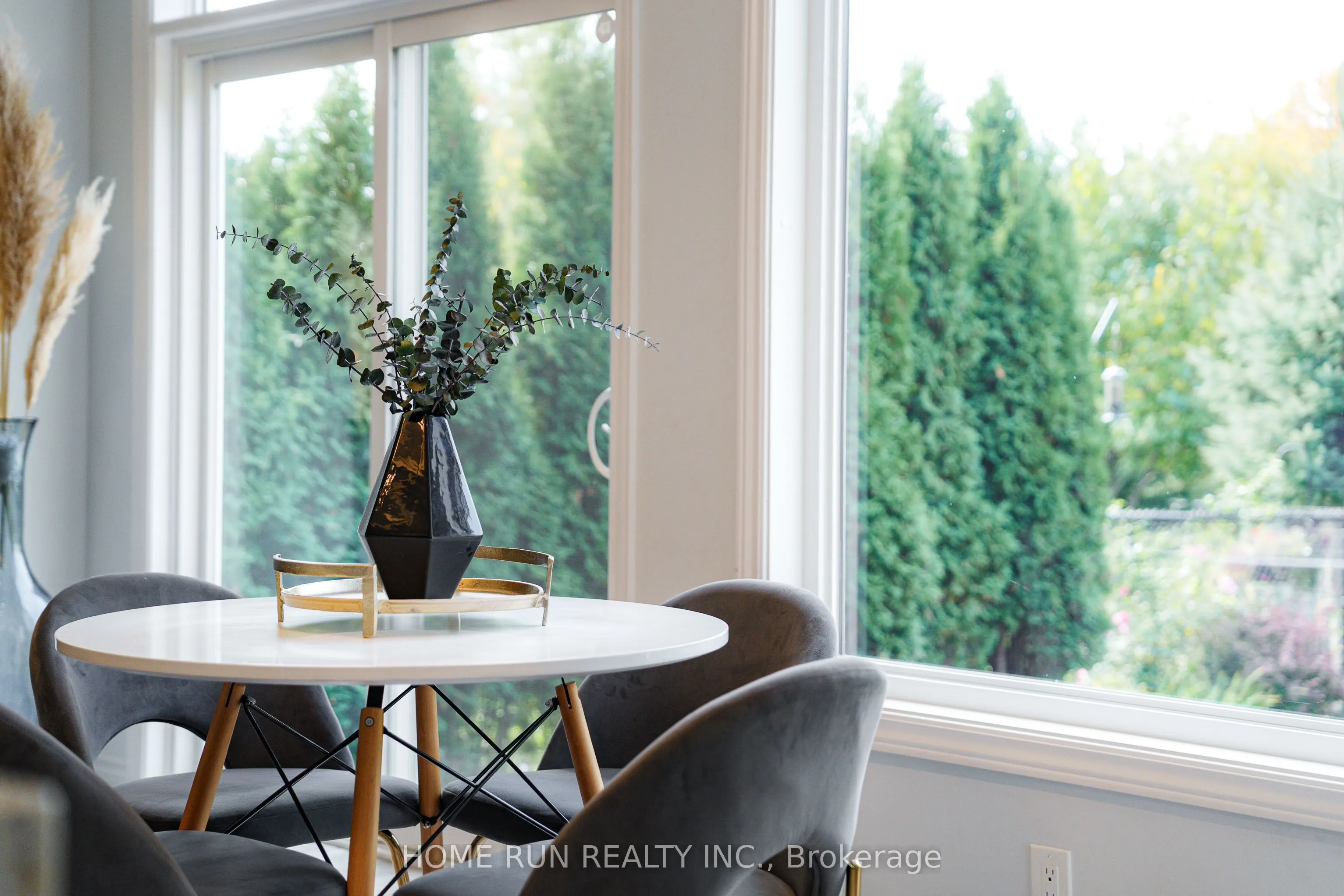 170 Escarpment Crescent
