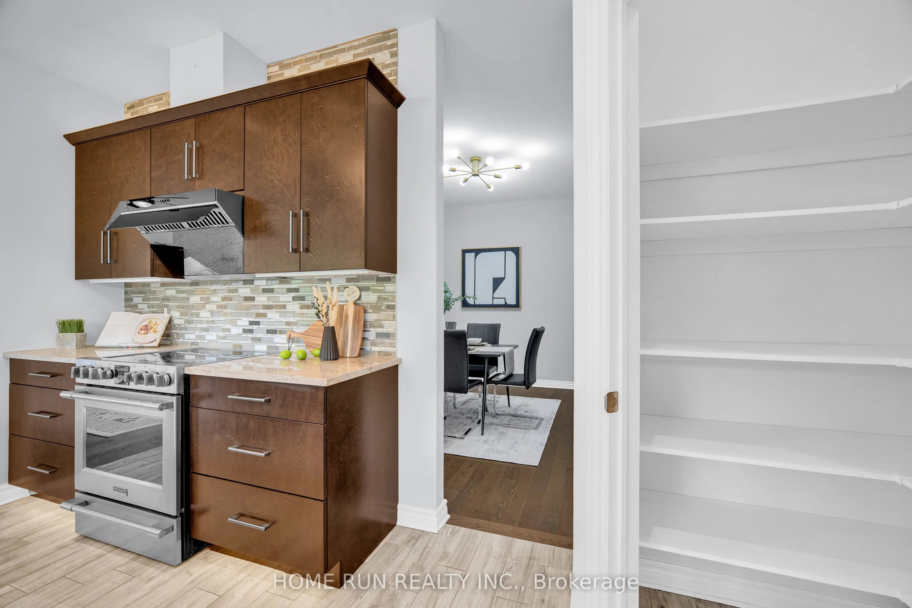 170 Escarpment Crescent