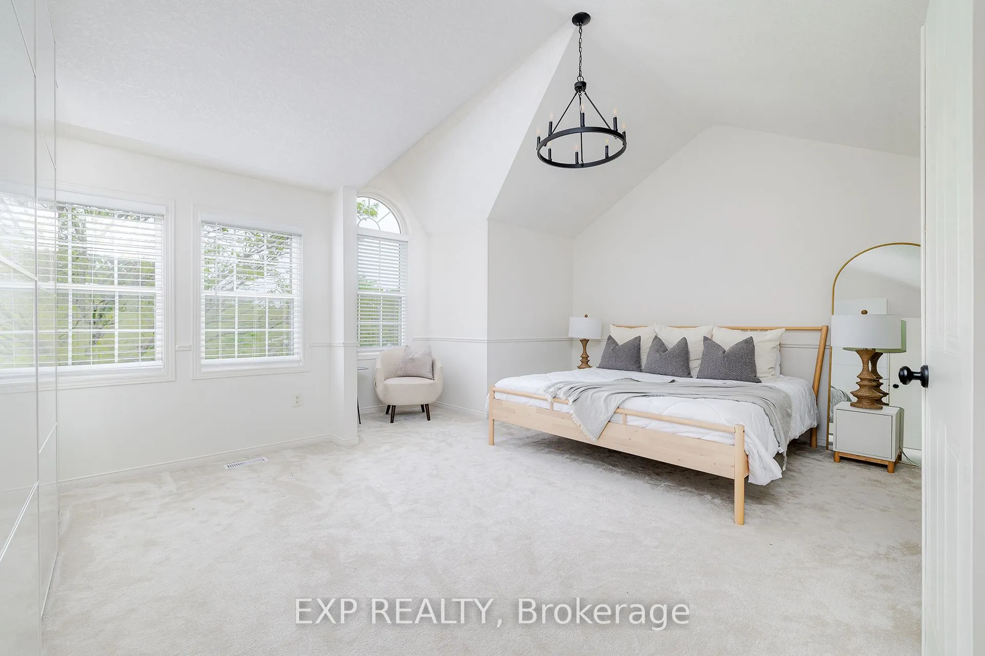 508 Brookmill Crescent