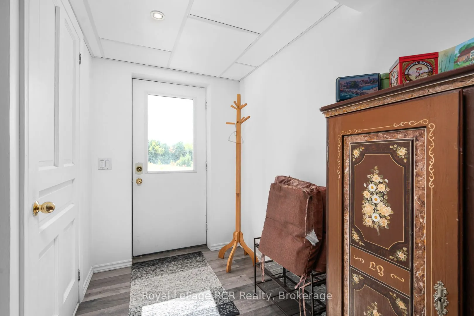 114228 Grey Road 3 Road