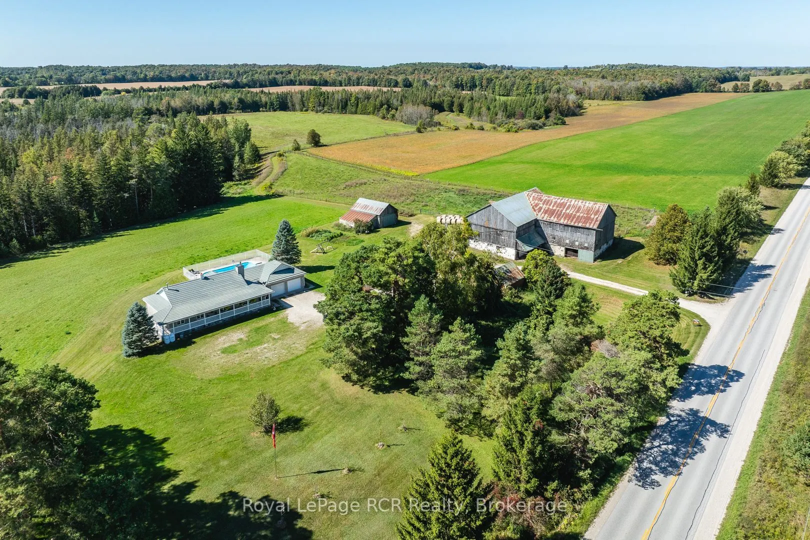 114228 Grey Road 3 Road