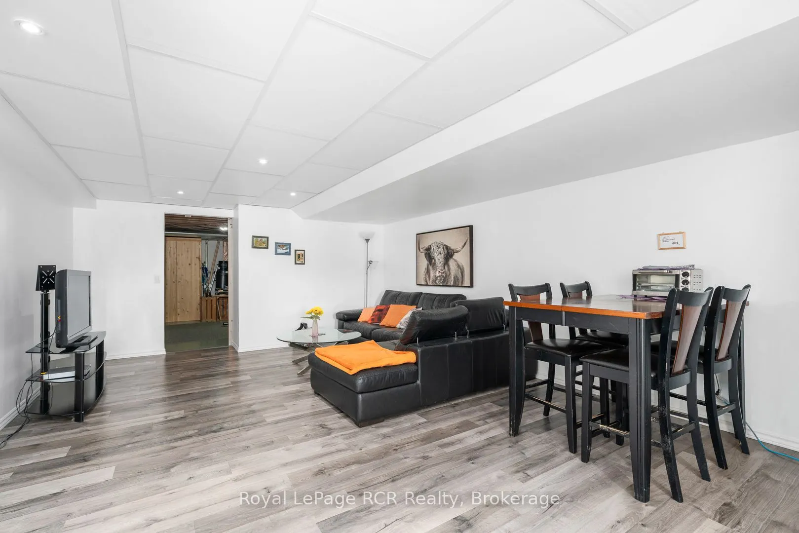 114228 Grey Road 3 Road