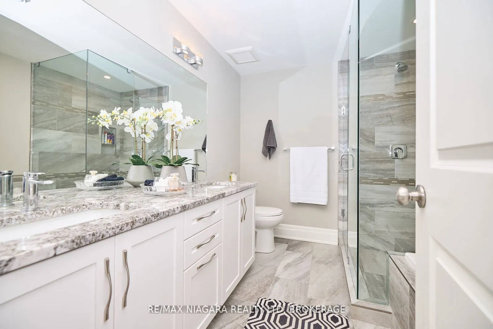 6 St. Andrews Lane S, #6