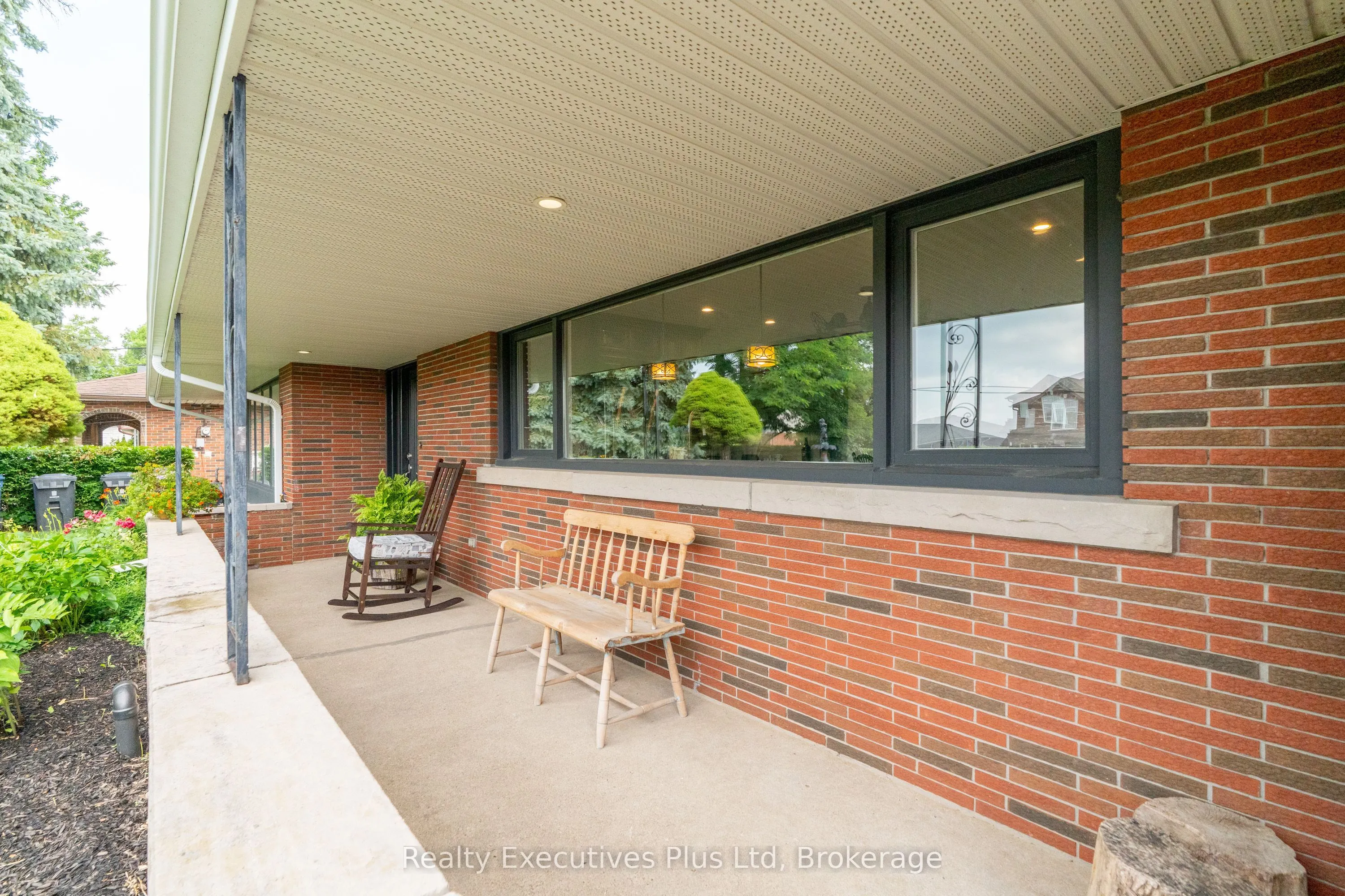 135 Cityview Drive