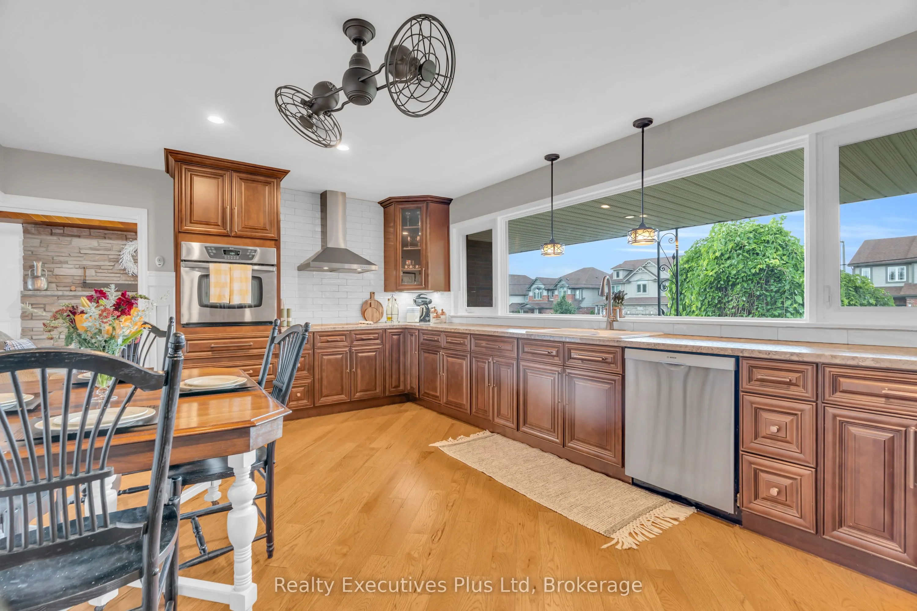 135 Cityview Drive