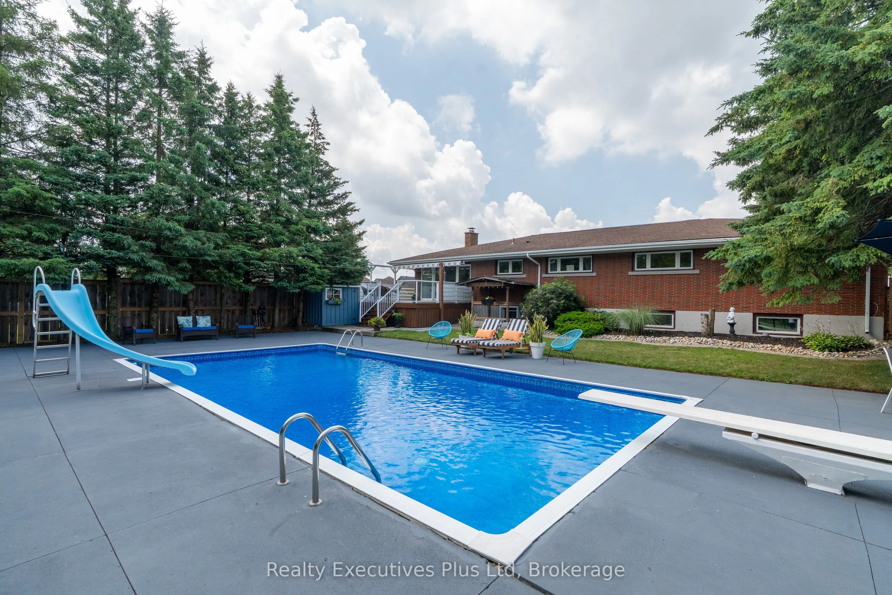 135 Cityview Drive