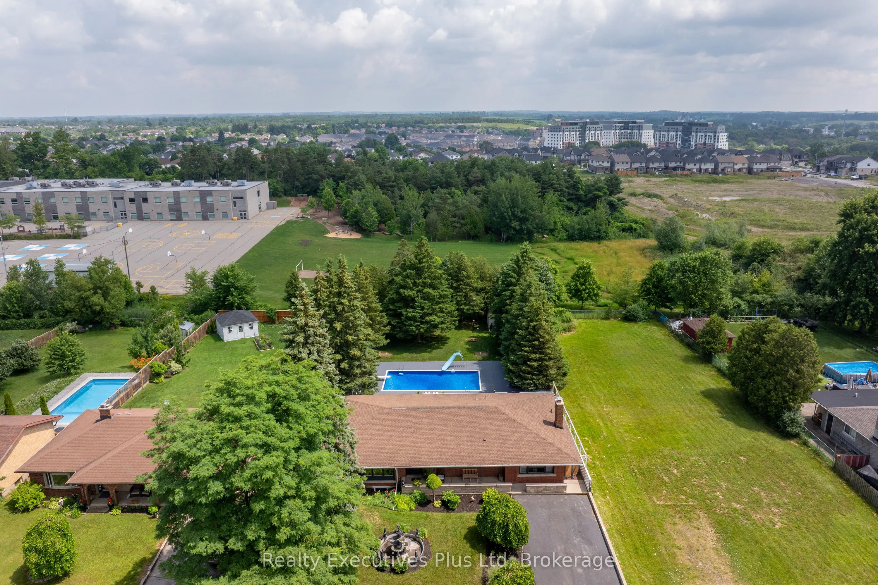 135 Cityview Drive