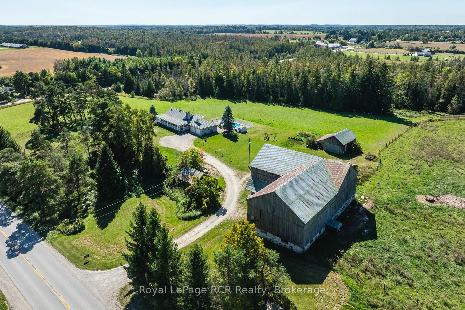 114228 Grey Road 3 Road