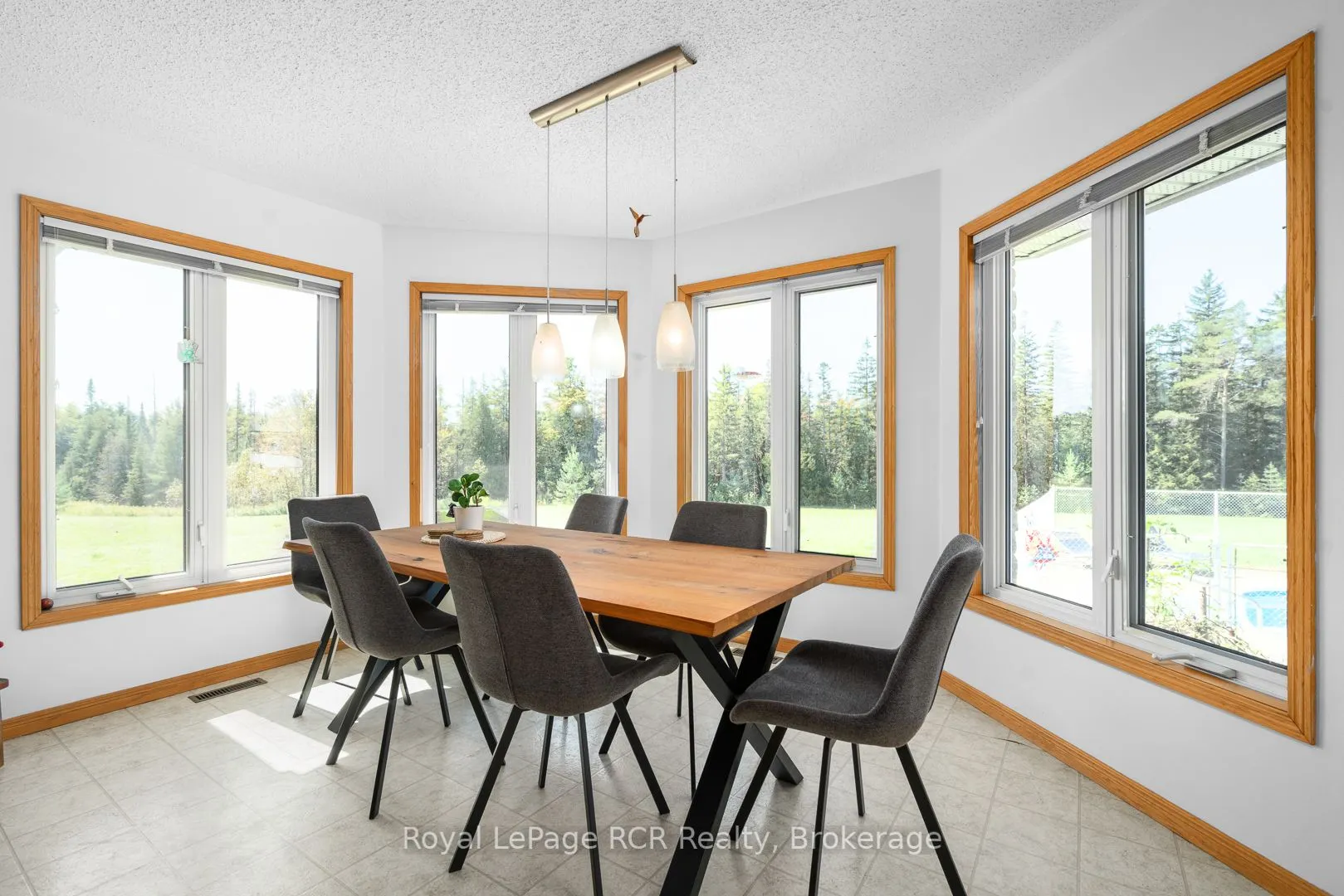 114228 Grey Road 3 Road