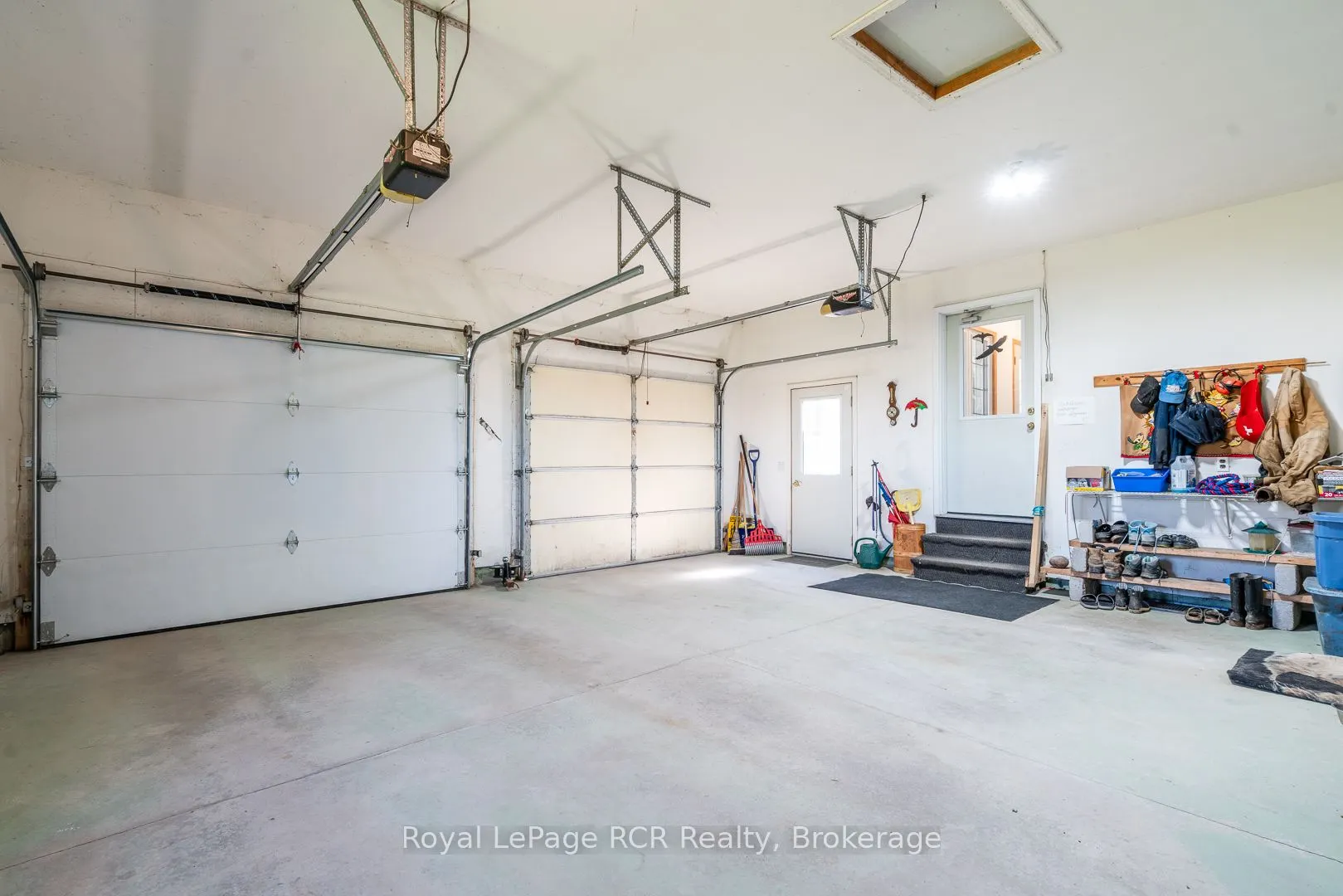 114228 Grey Road 3 Road