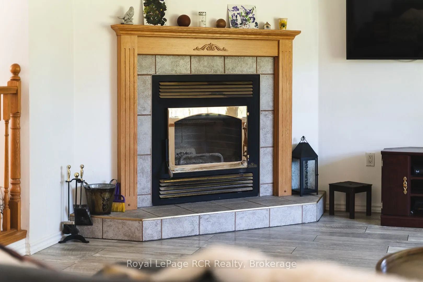 114228 Grey Road 3 Road