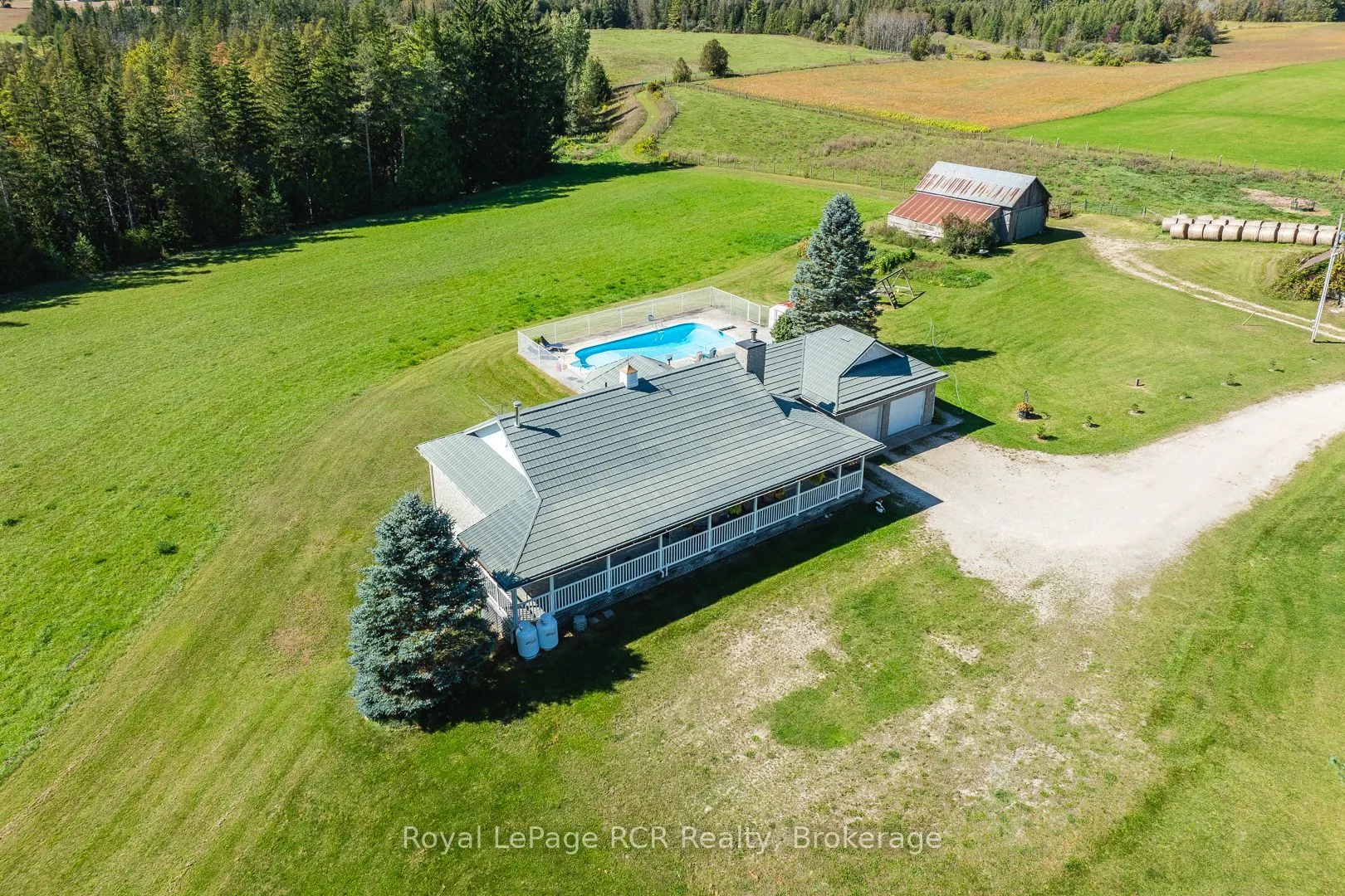 114228 Grey Road 3 Road