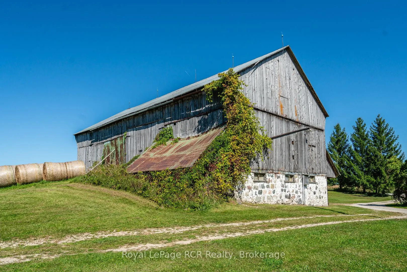 114228 Grey Road 3 Road