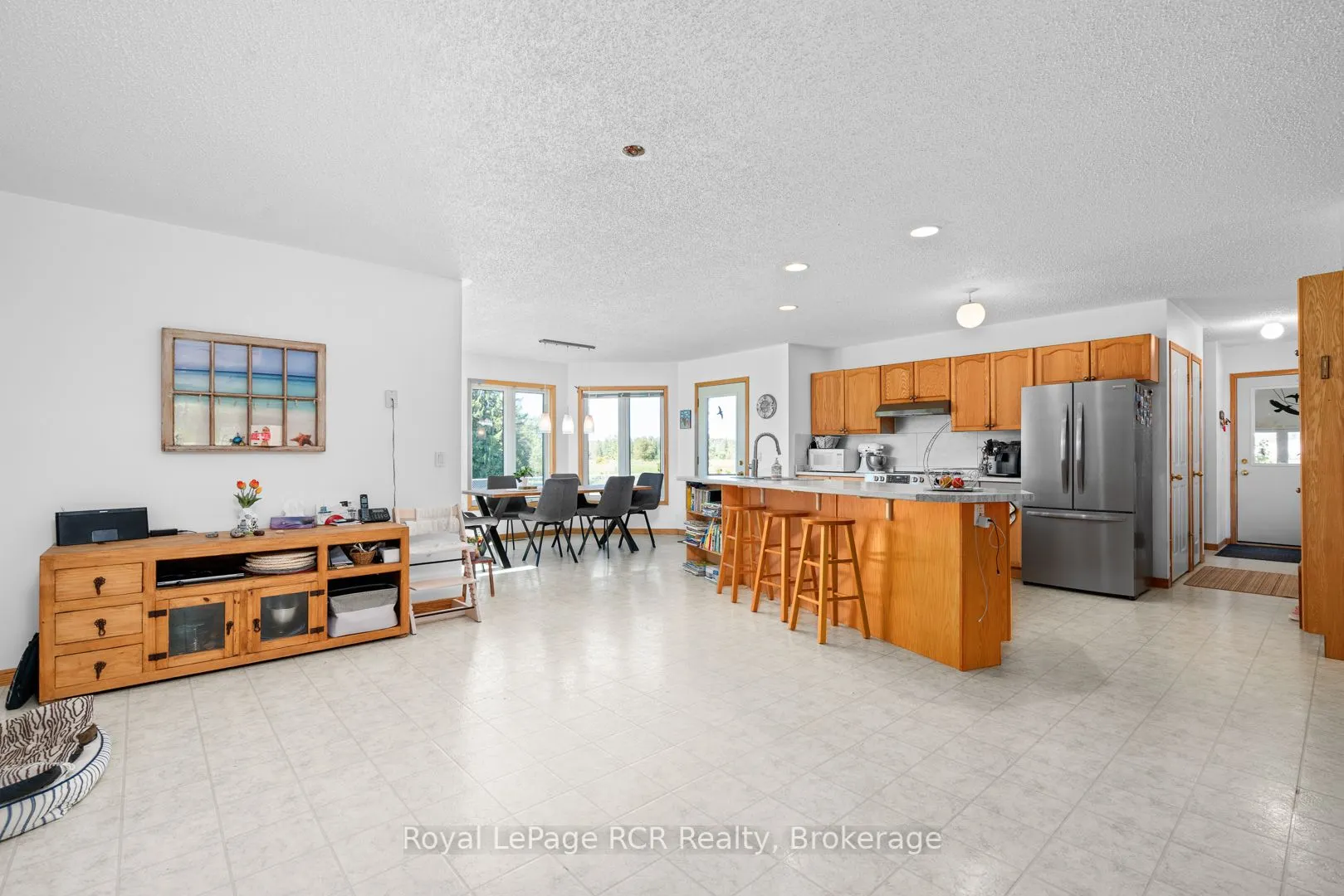 114228 Grey Road 3 Road