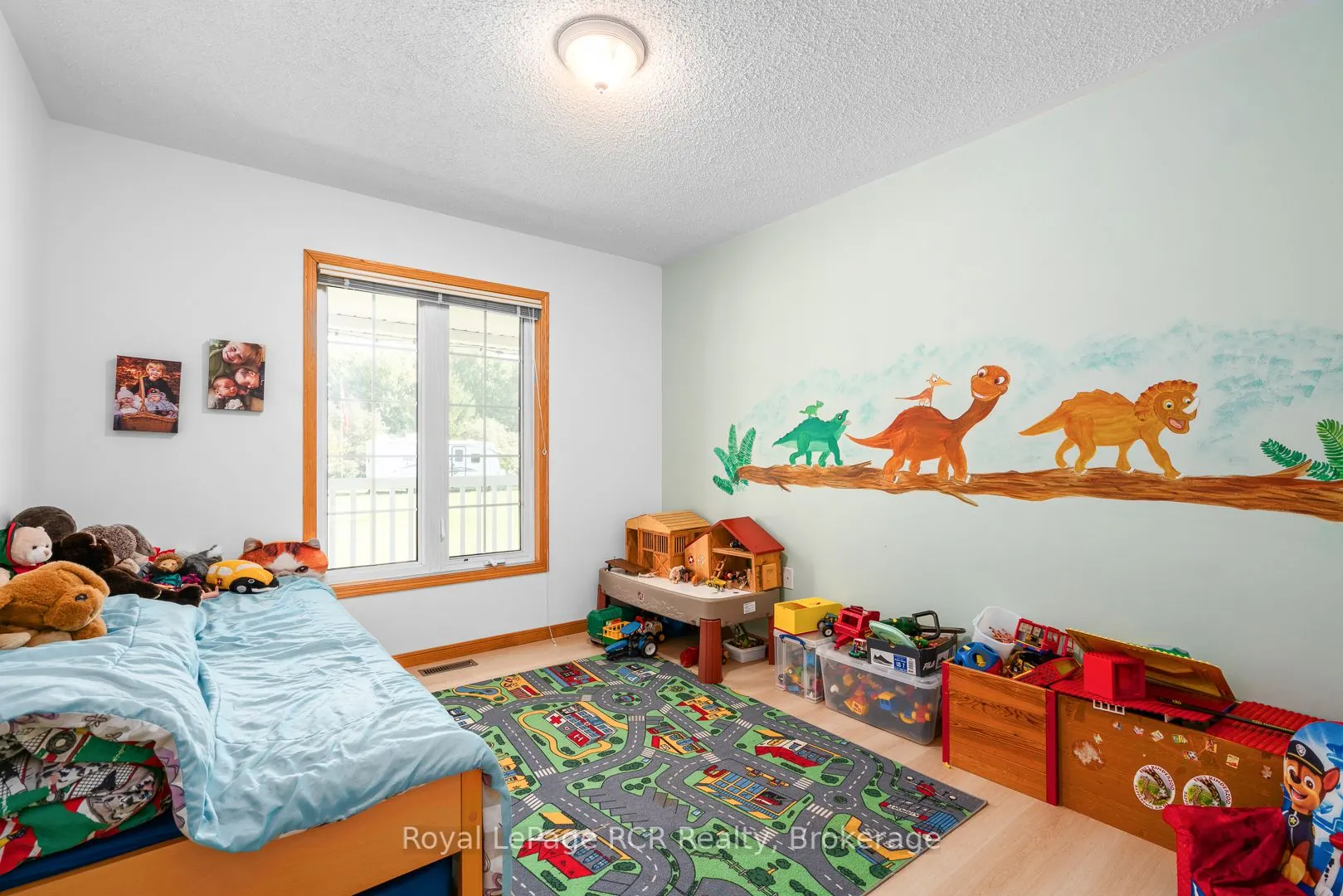 114228 Grey Road 3 Road