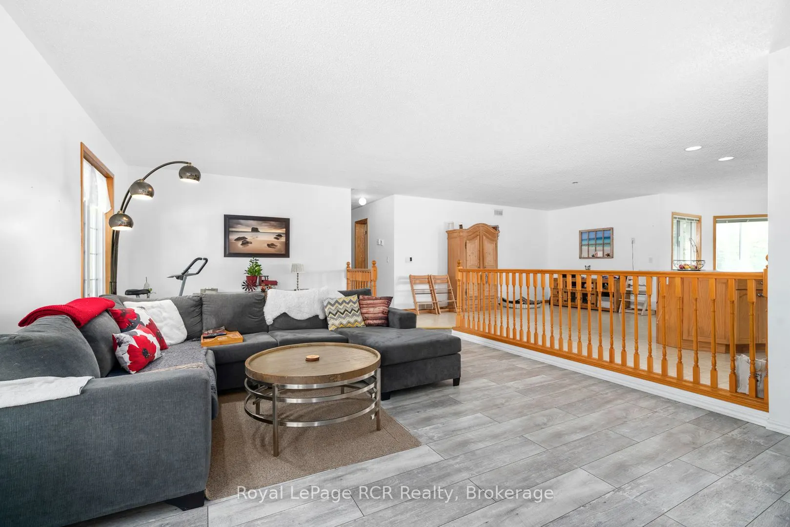 114228 Grey Road 3 Road