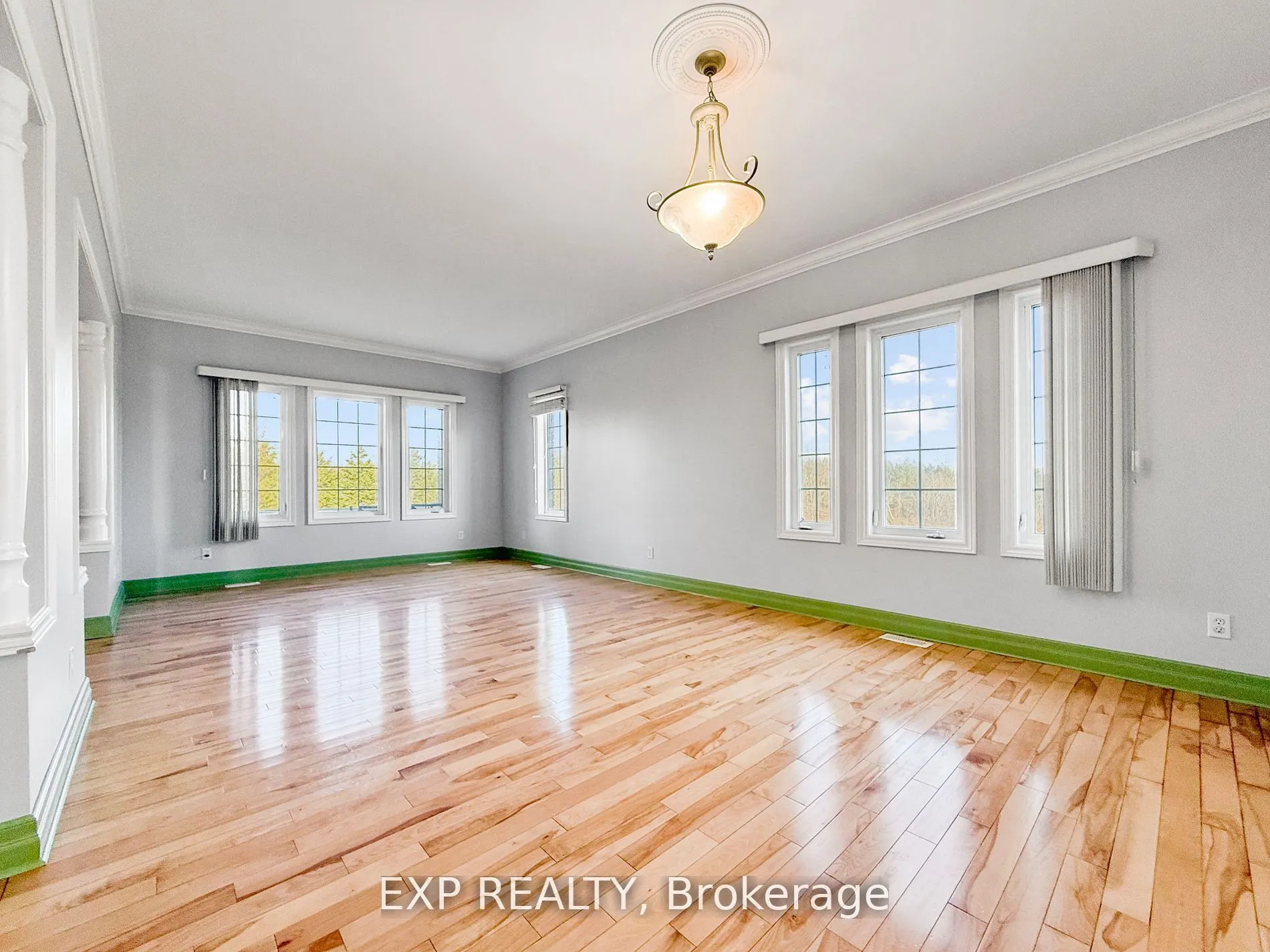 296 Montgomery Road