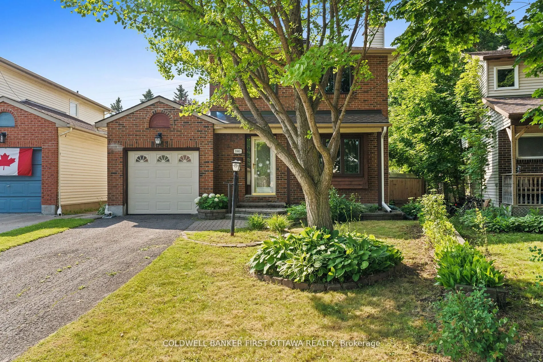 1883 DES PRAIRIES Avenue