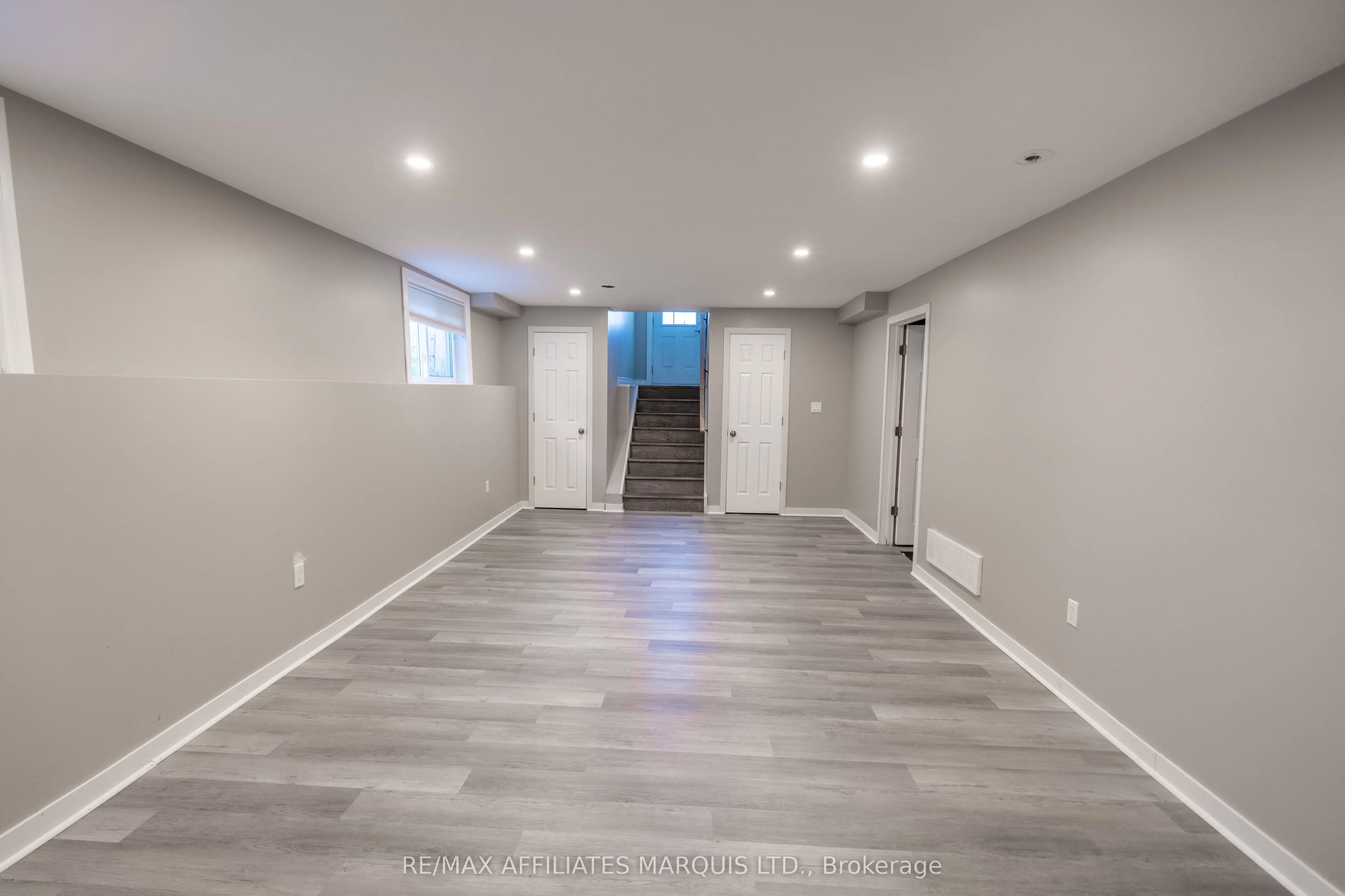 2302 Tollgate Road W