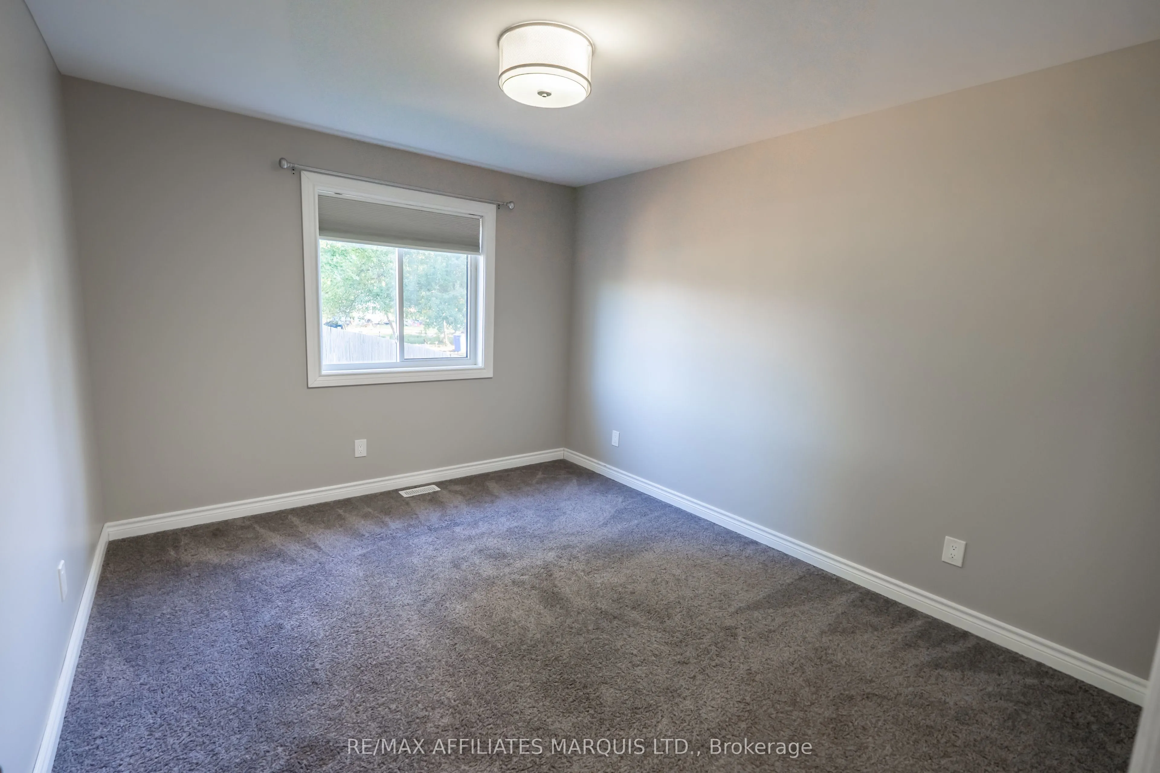 2302 Tollgate Road W