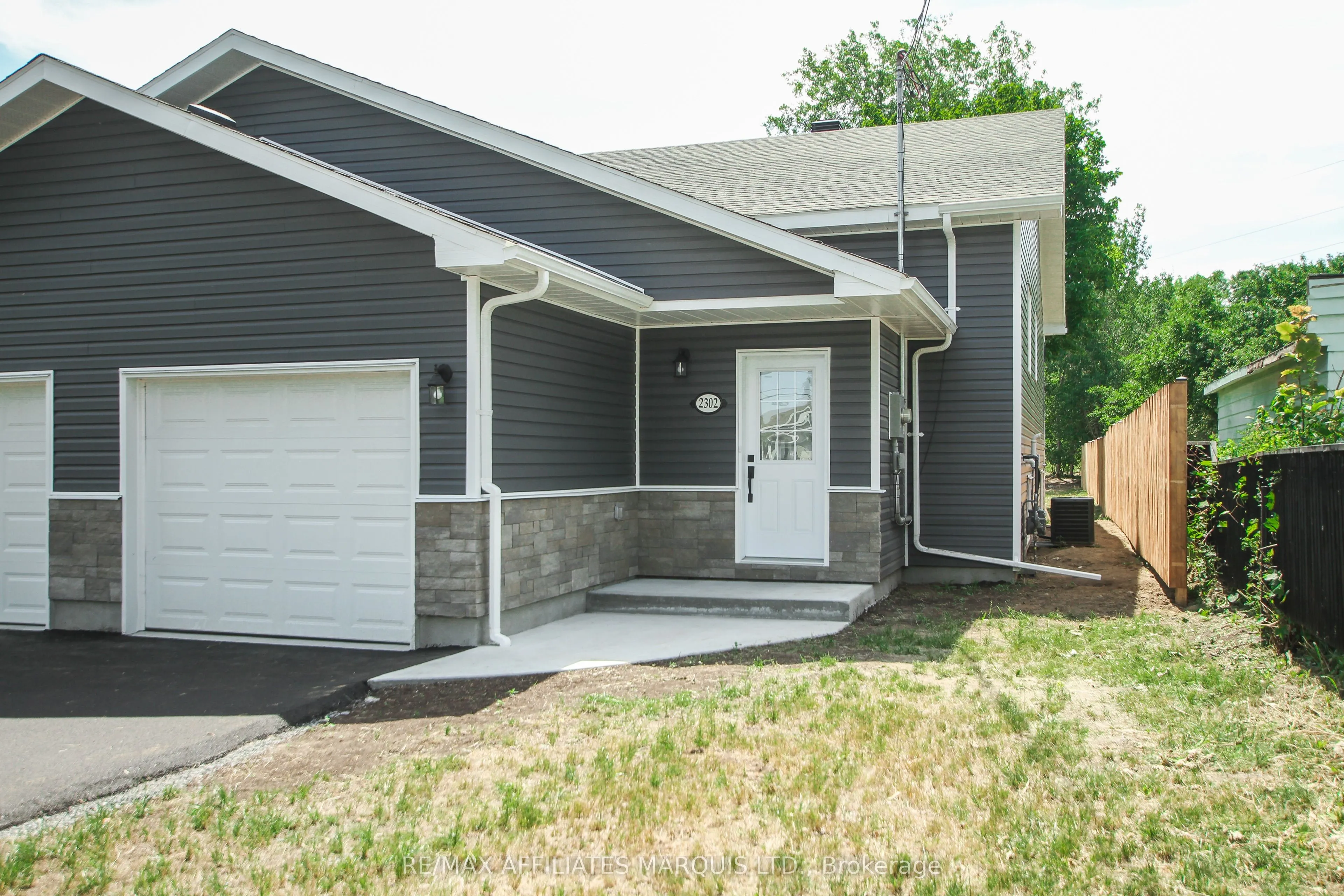 2302 Tollgate Road W