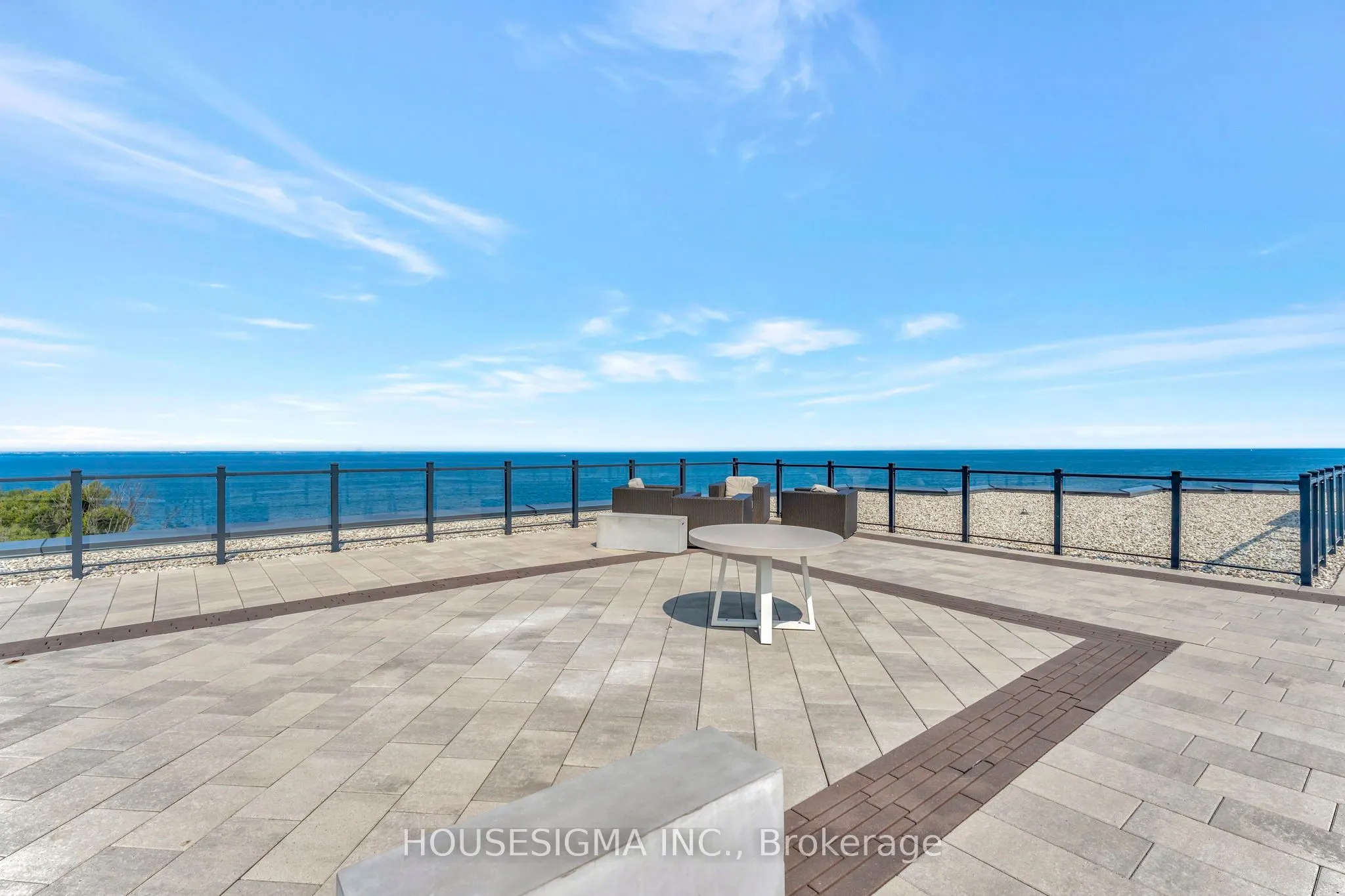 125 Shoreview Place, #322