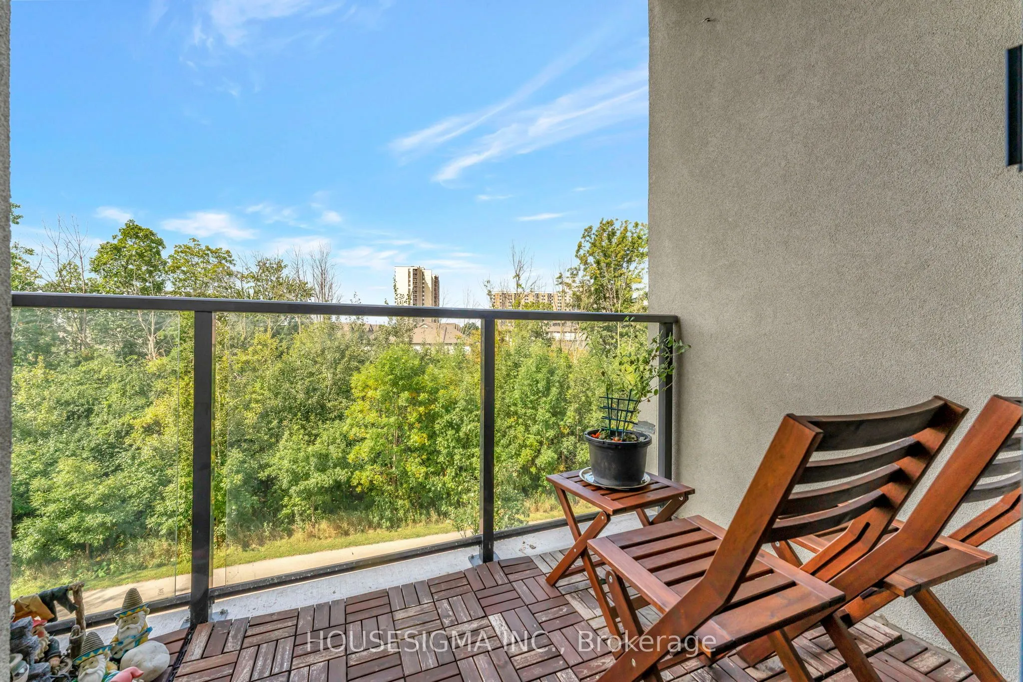 125 Shoreview Place, #322