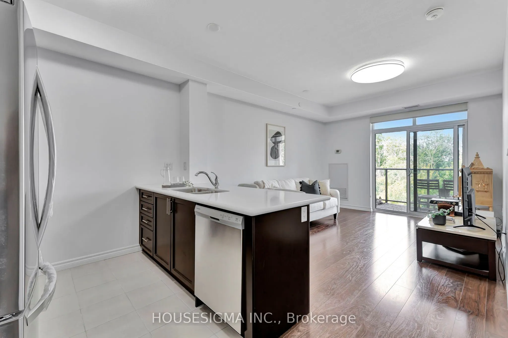 125 Shoreview Place, #322