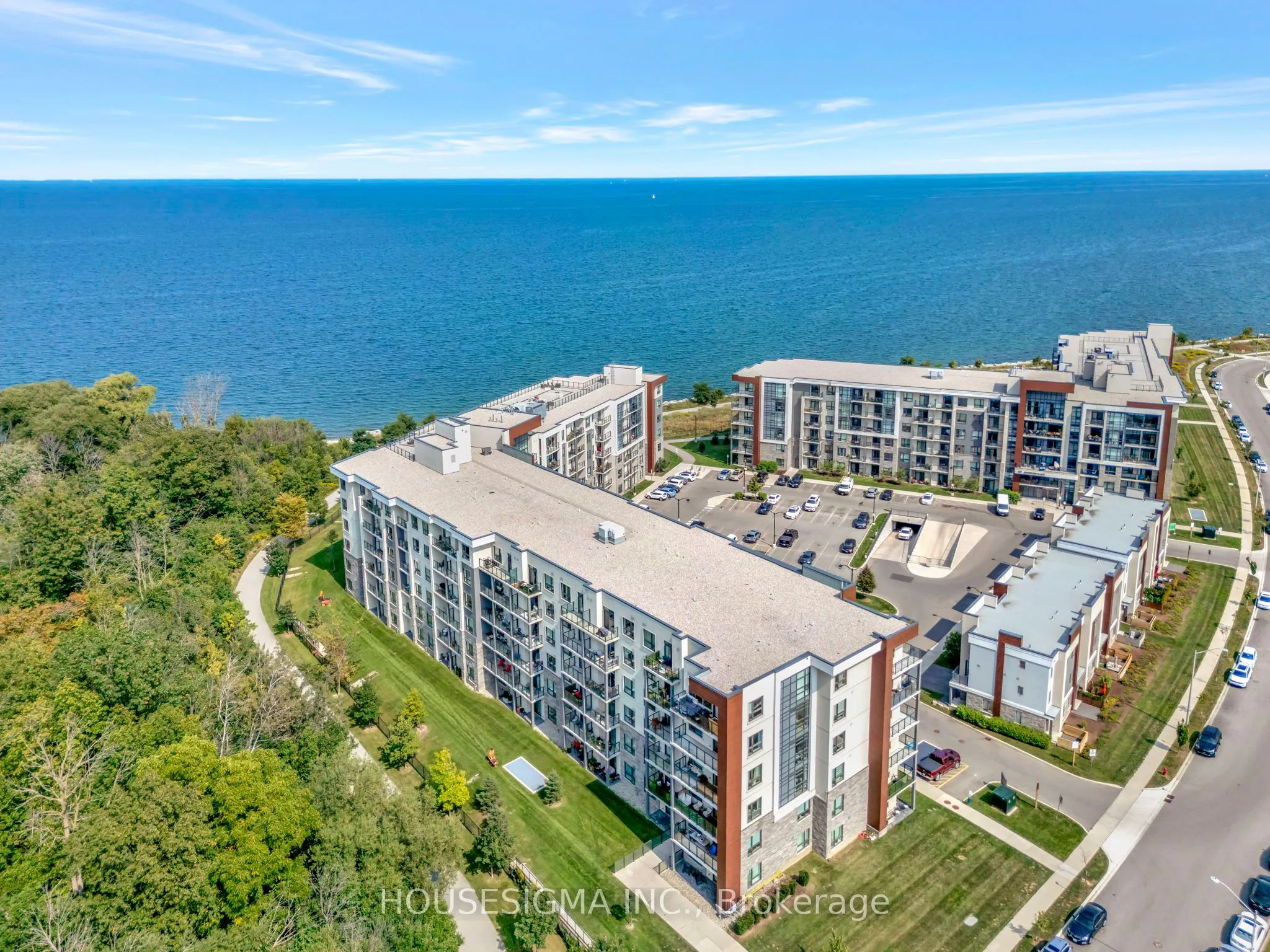 125 Shoreview Place, #322