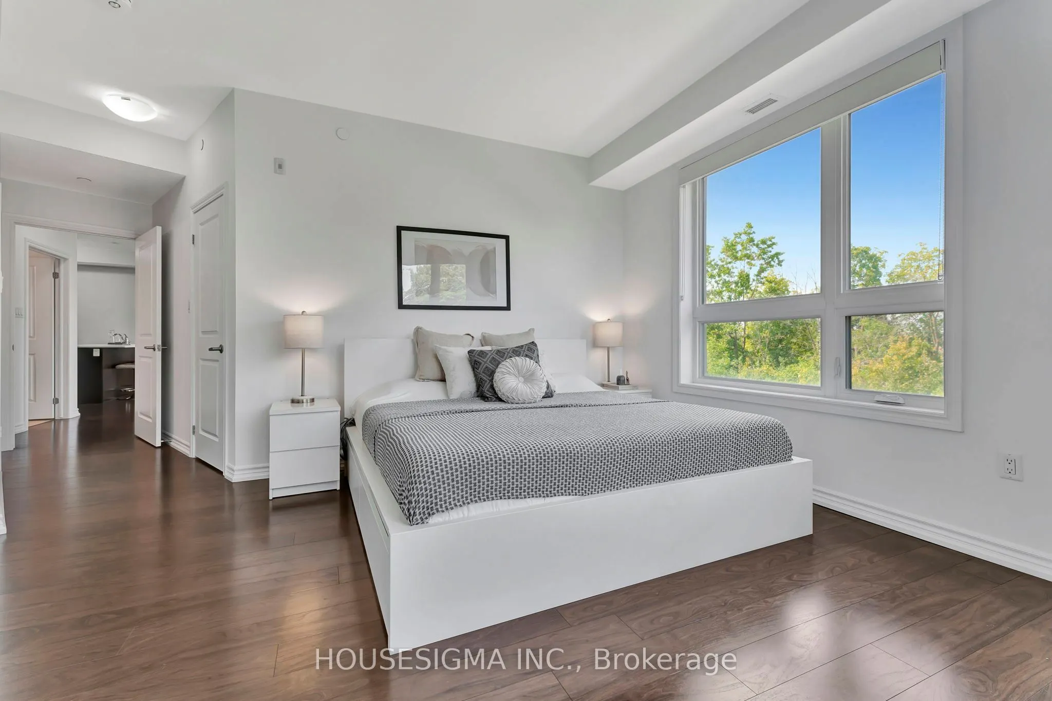 125 Shoreview Place, #322