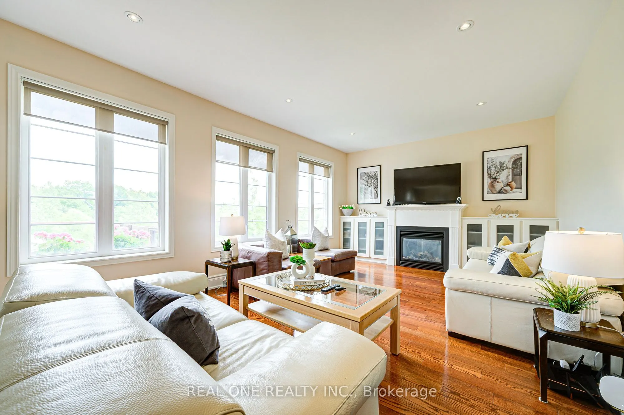 112 Sutherland Crescent
