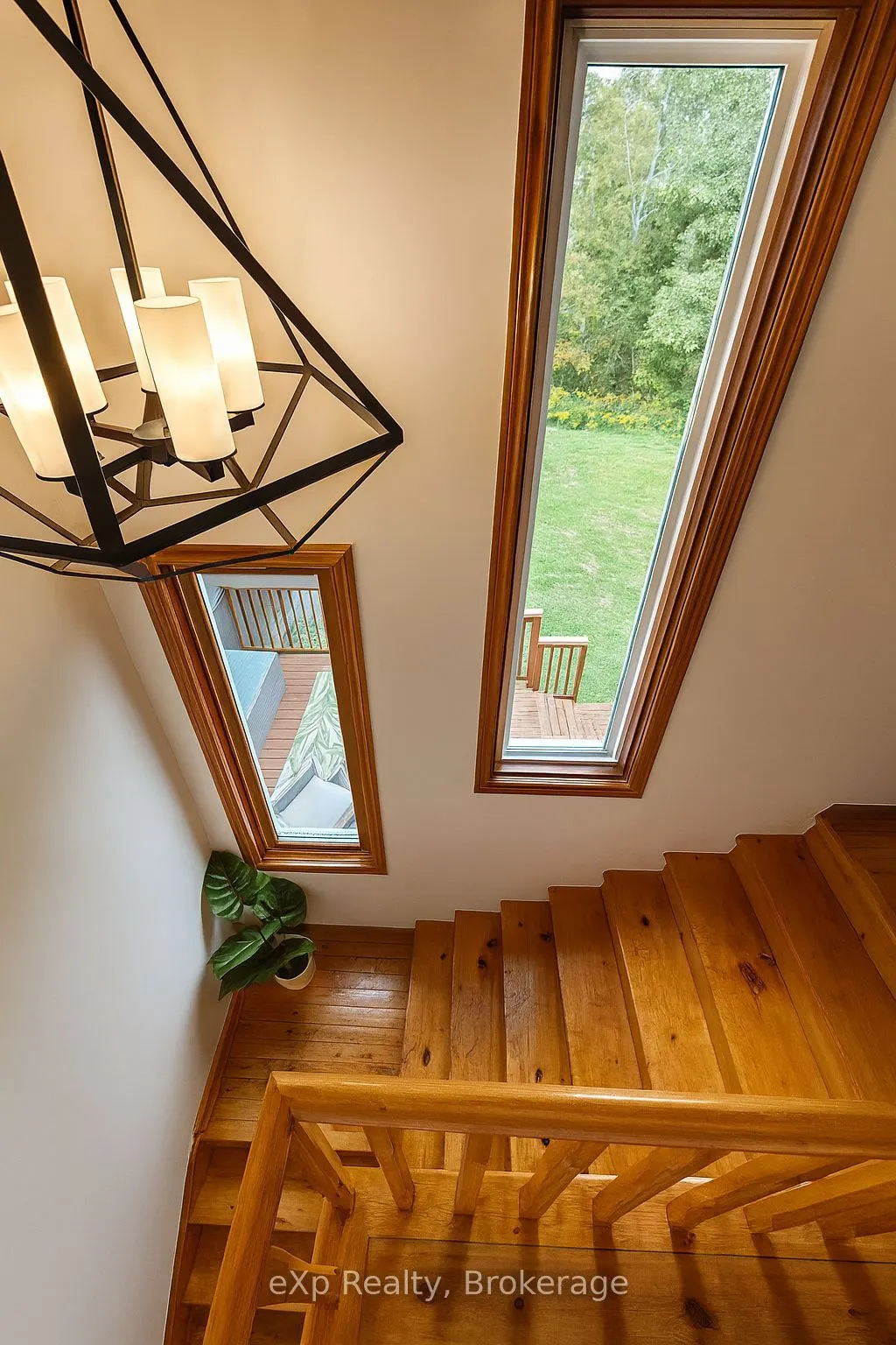 1382 Muskoka Rd 169 N