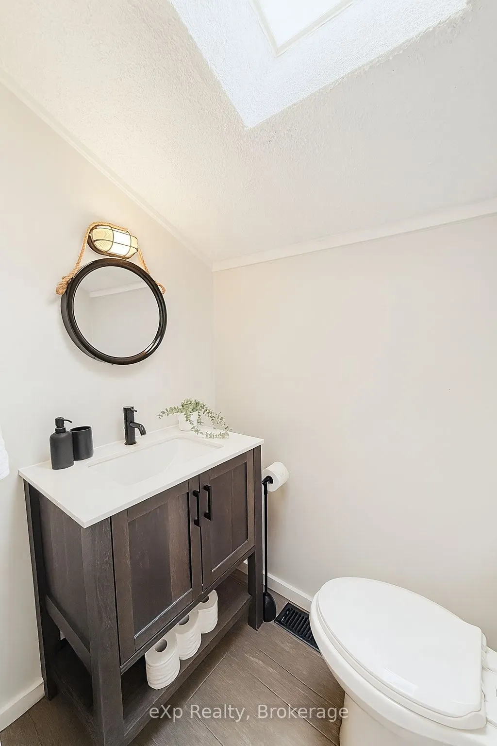 1382 Muskoka Rd 169 N