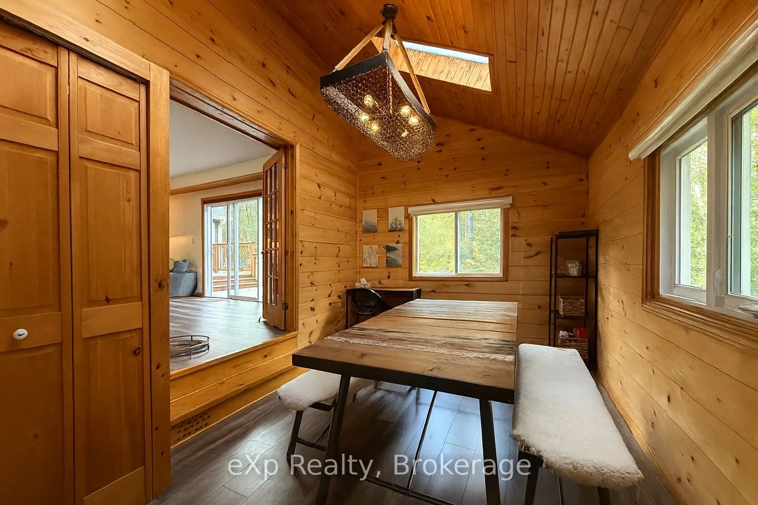 1382 Muskoka Rd 169 N