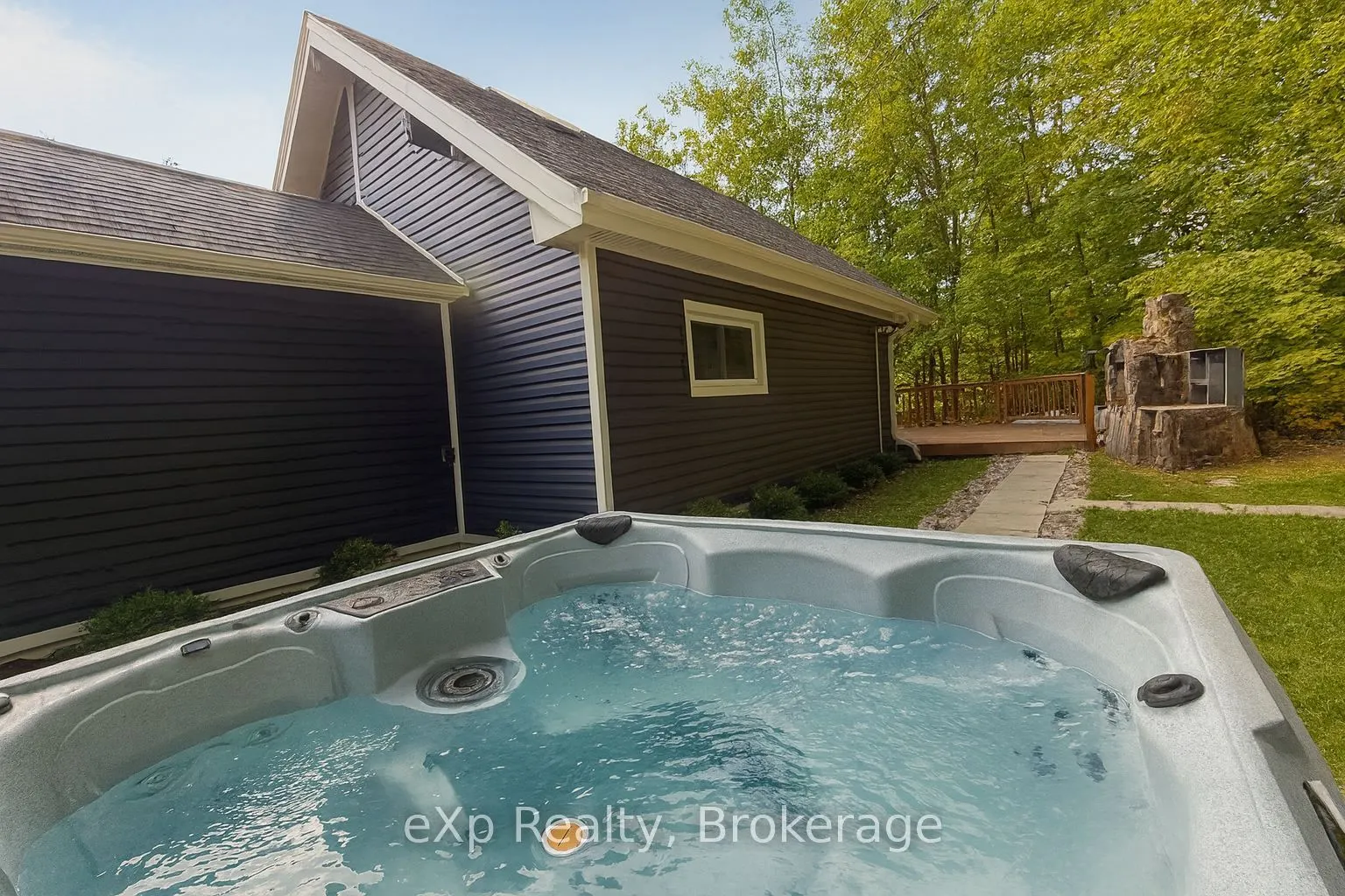 1382 Muskoka Rd 169 N