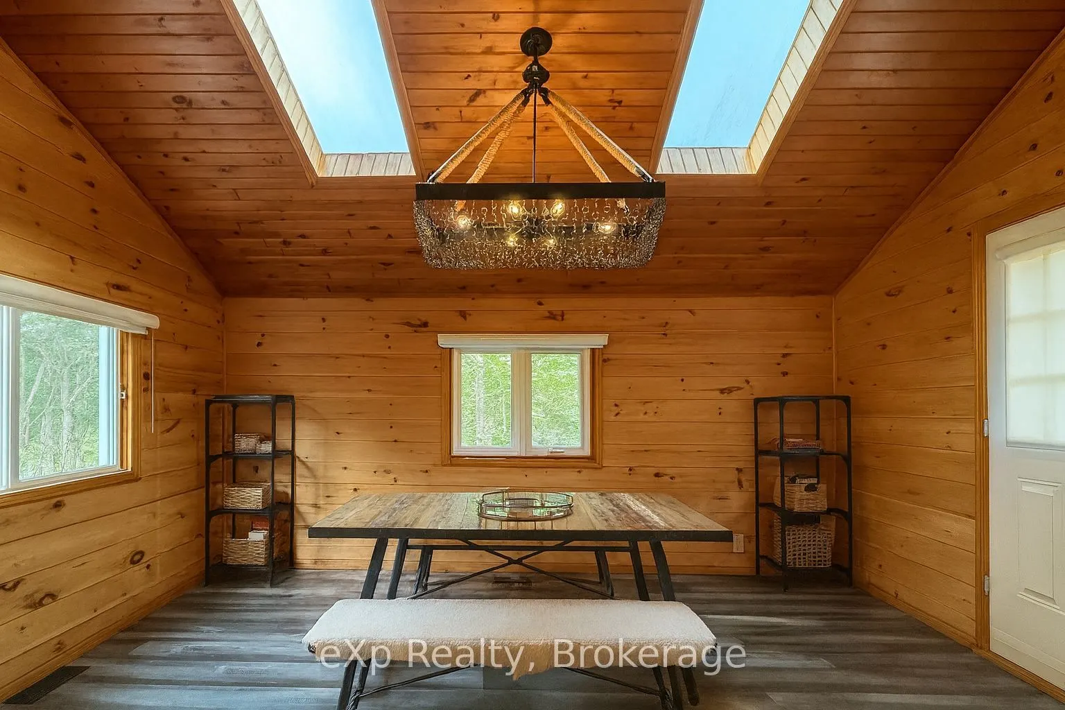 1382 Muskoka Rd 169 N