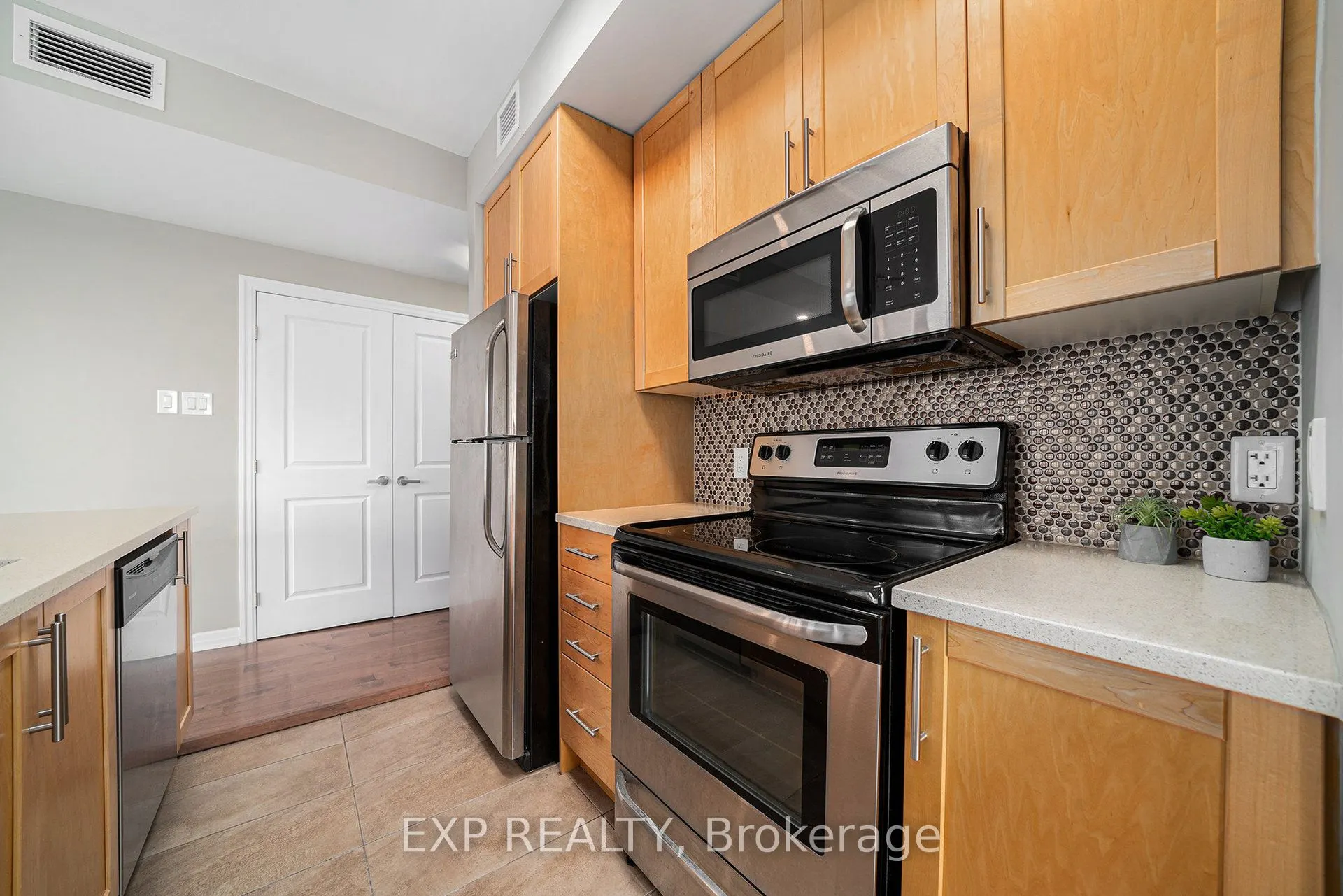 242 Rideau Street, #2509