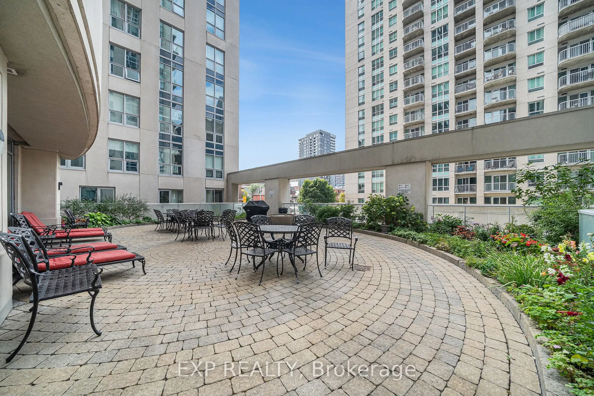 242 Rideau Street, #2509