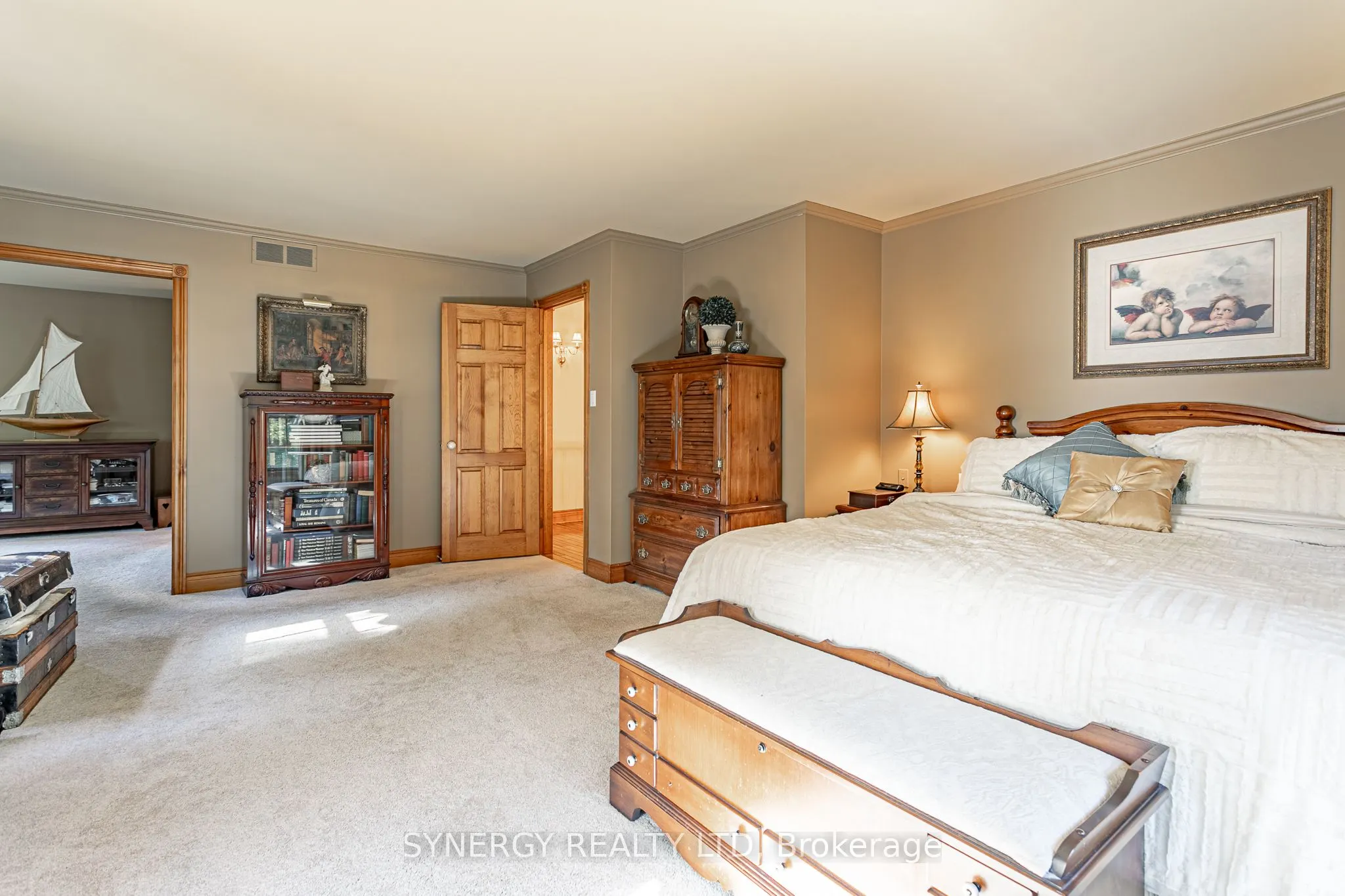 1 lansdowne park Crescent