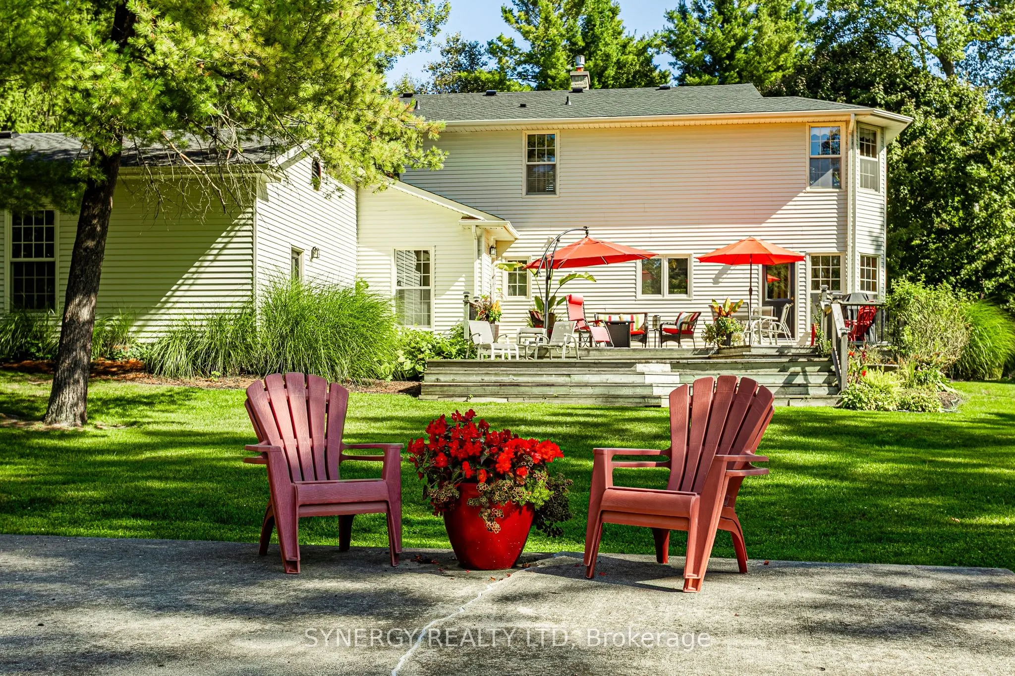 1 lansdowne park Crescent