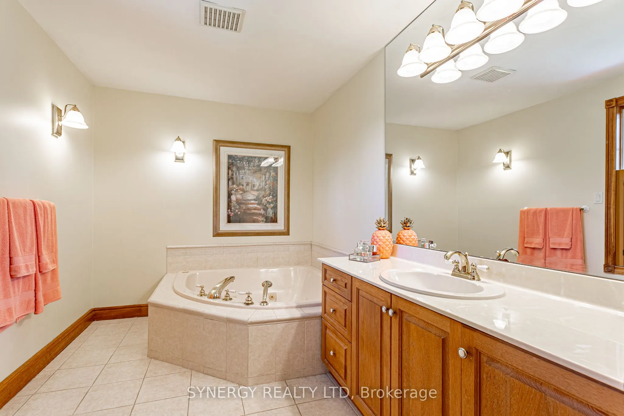1 lansdowne park Crescent