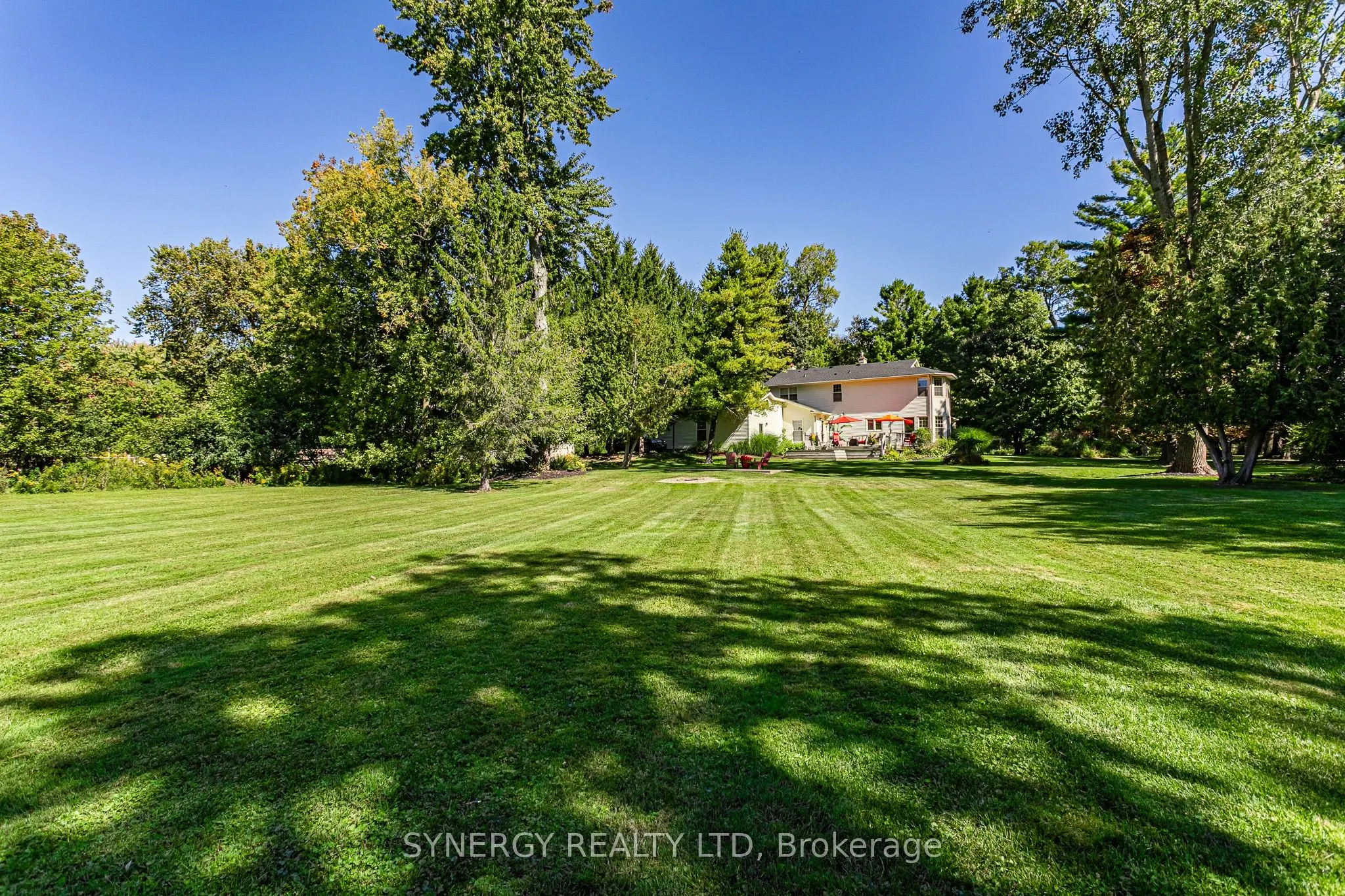 1 lansdowne park Crescent