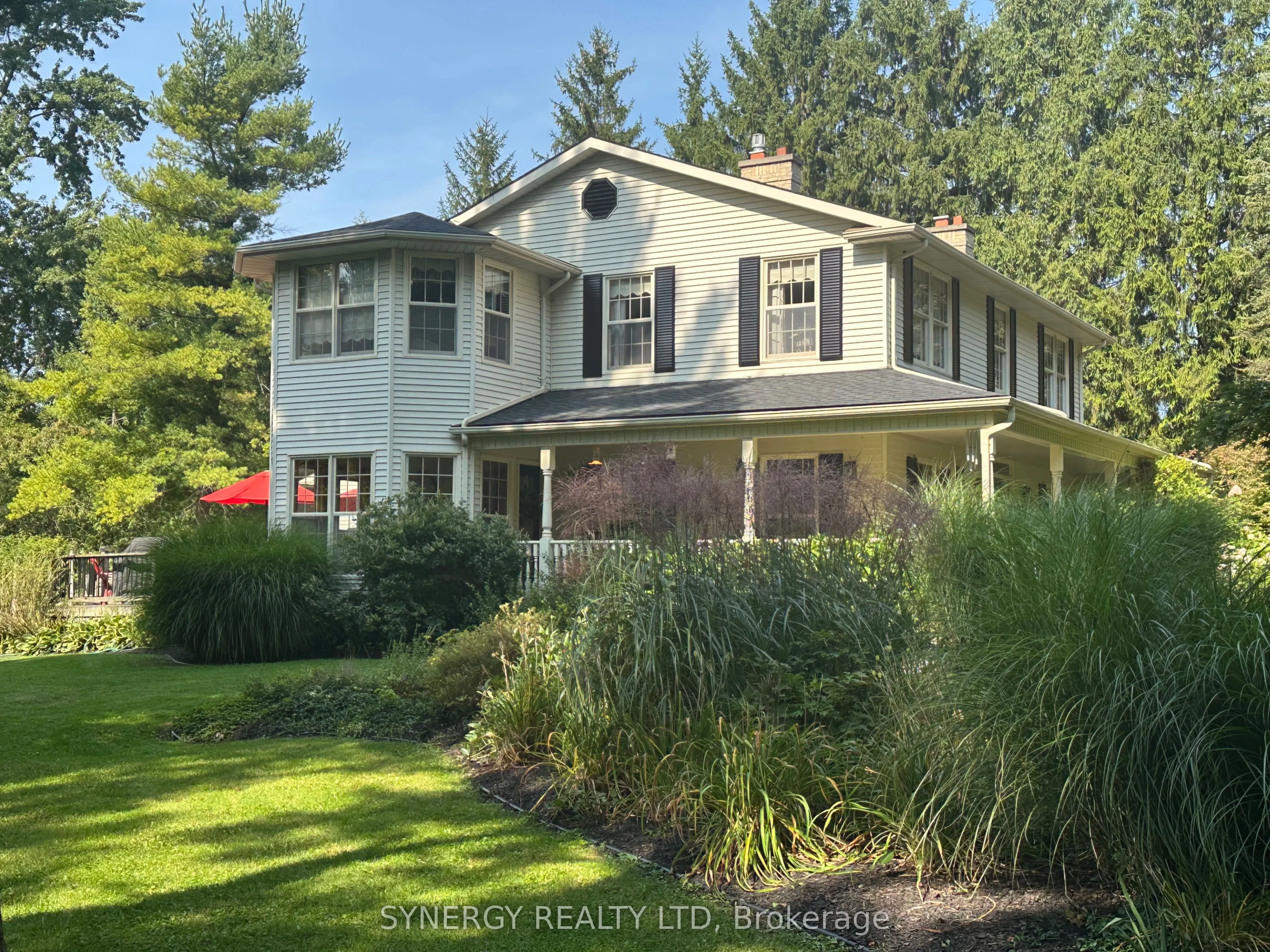 1 lansdowne park Crescent