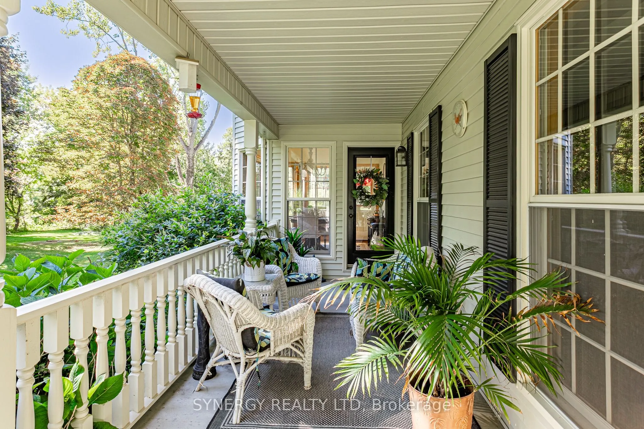 1 lansdowne park Crescent