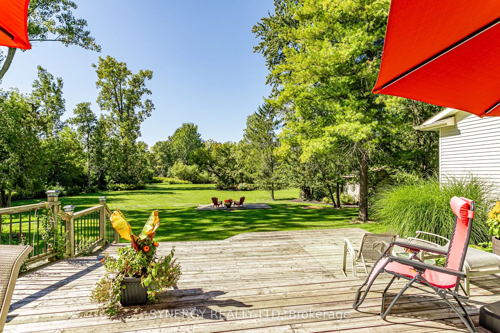 1 lansdowne park Crescent